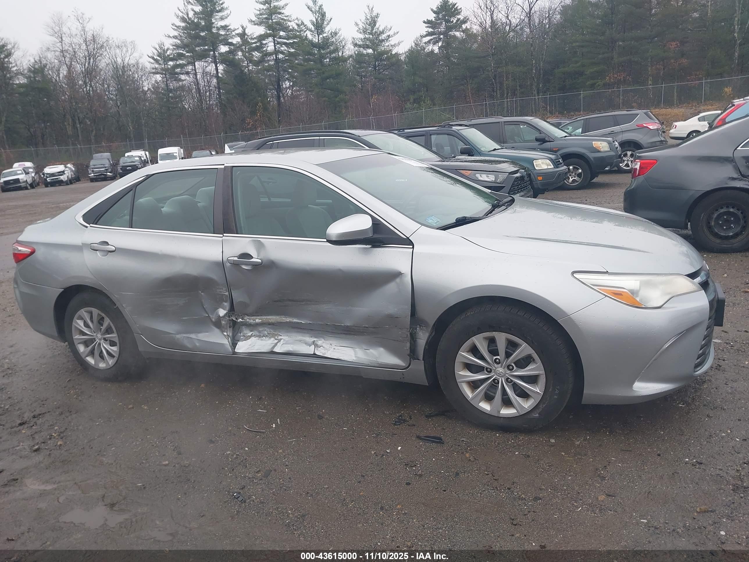 TOYOTA CAMRY image 6