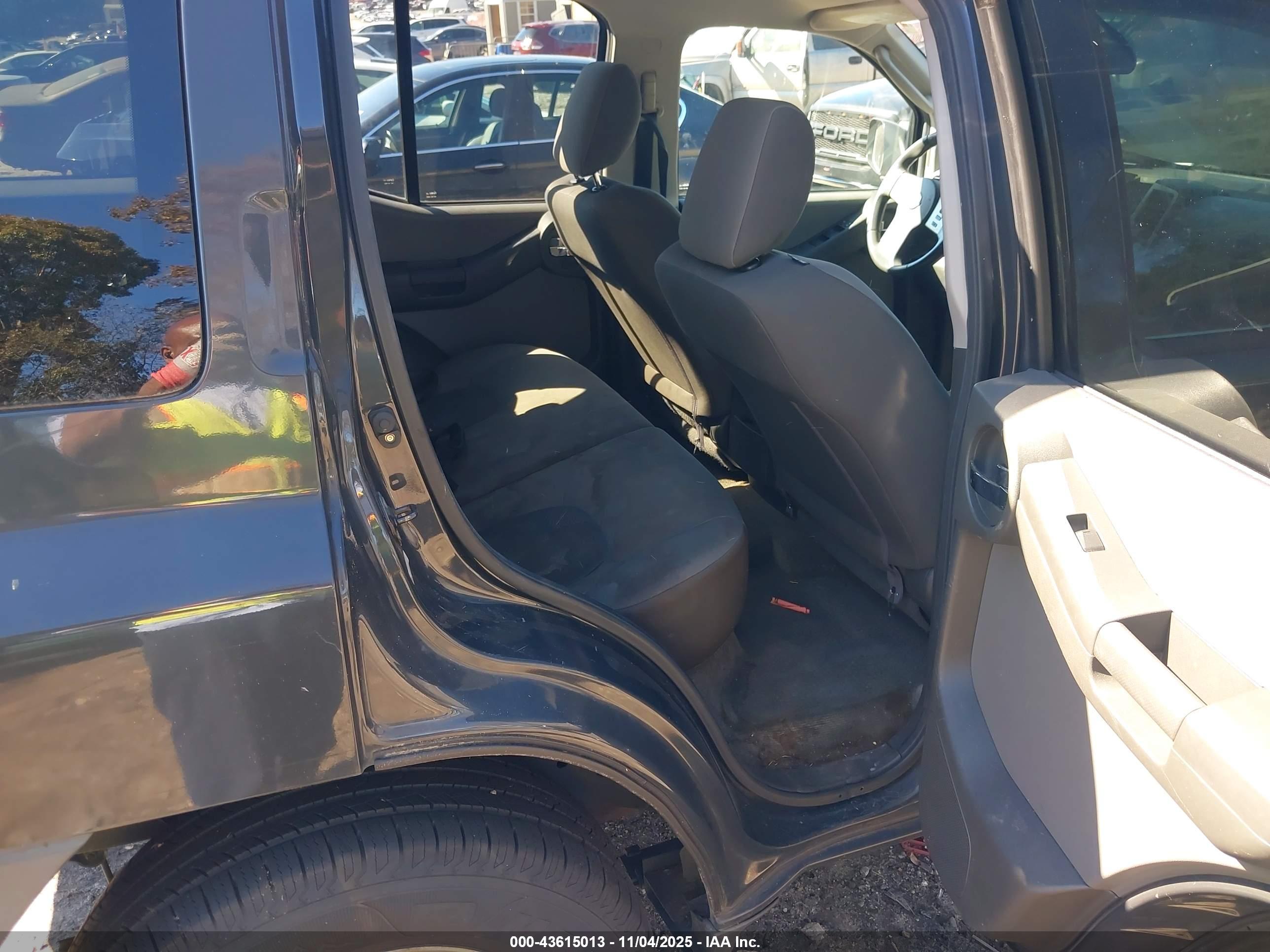 NISSAN XTERRA image 8