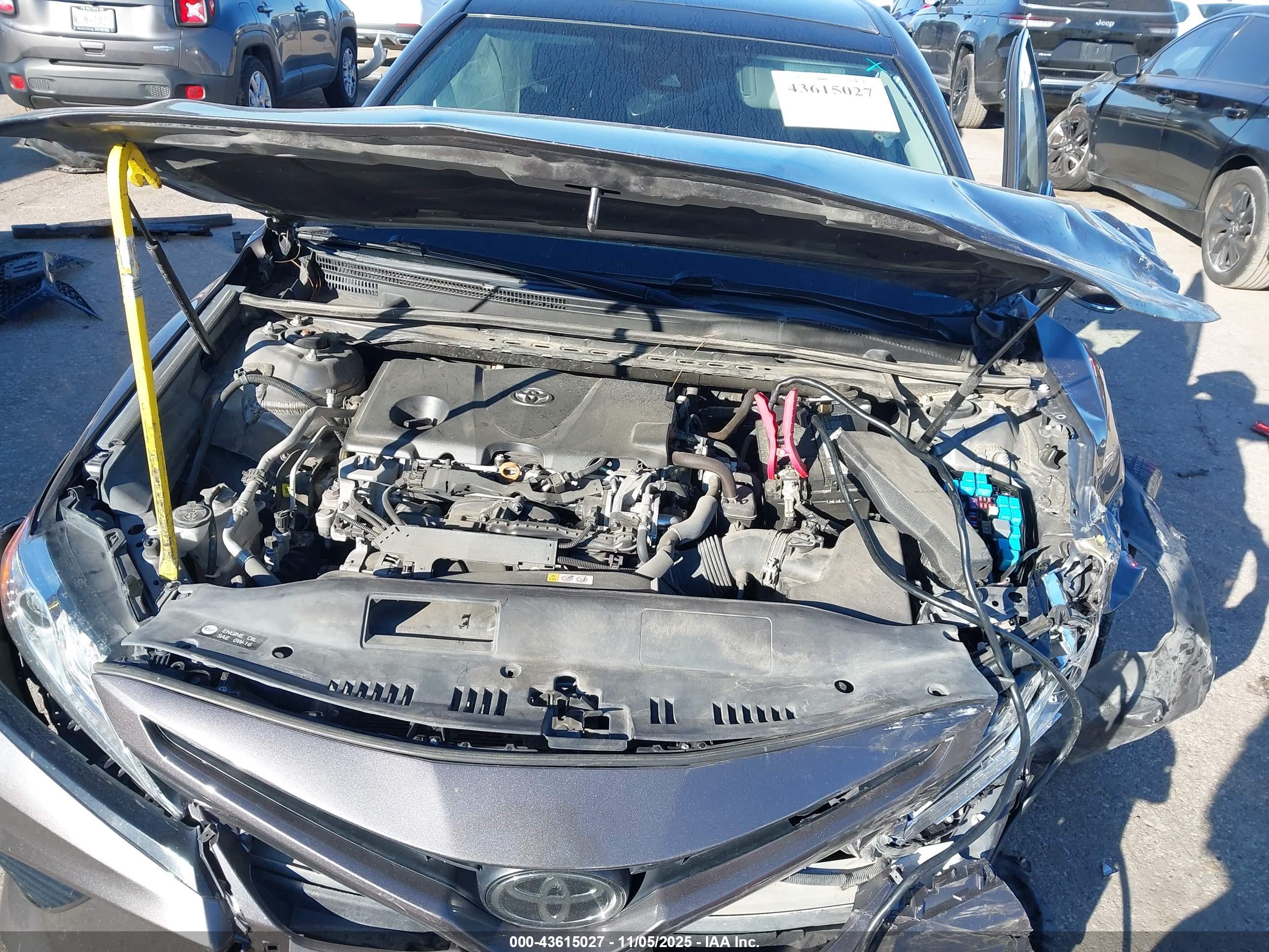 TOYOTA CAMRY image 10