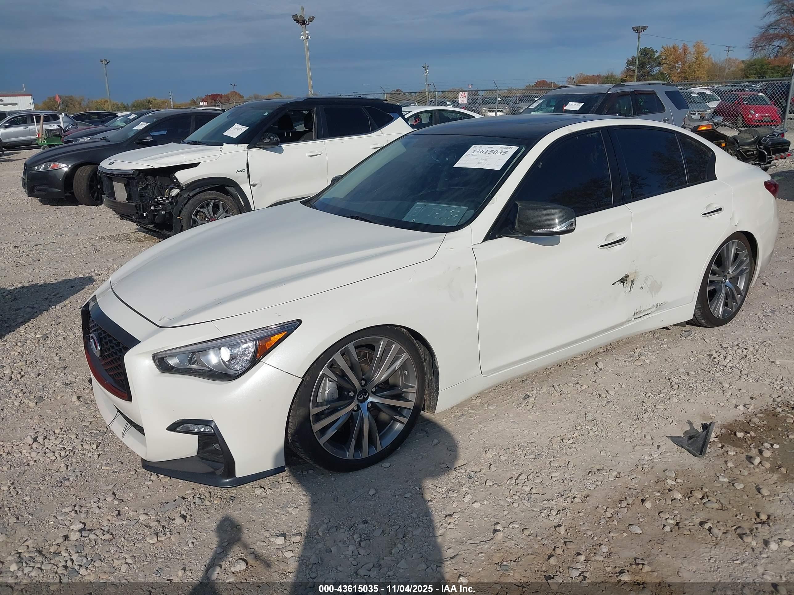 INFINITI Q50 image 2