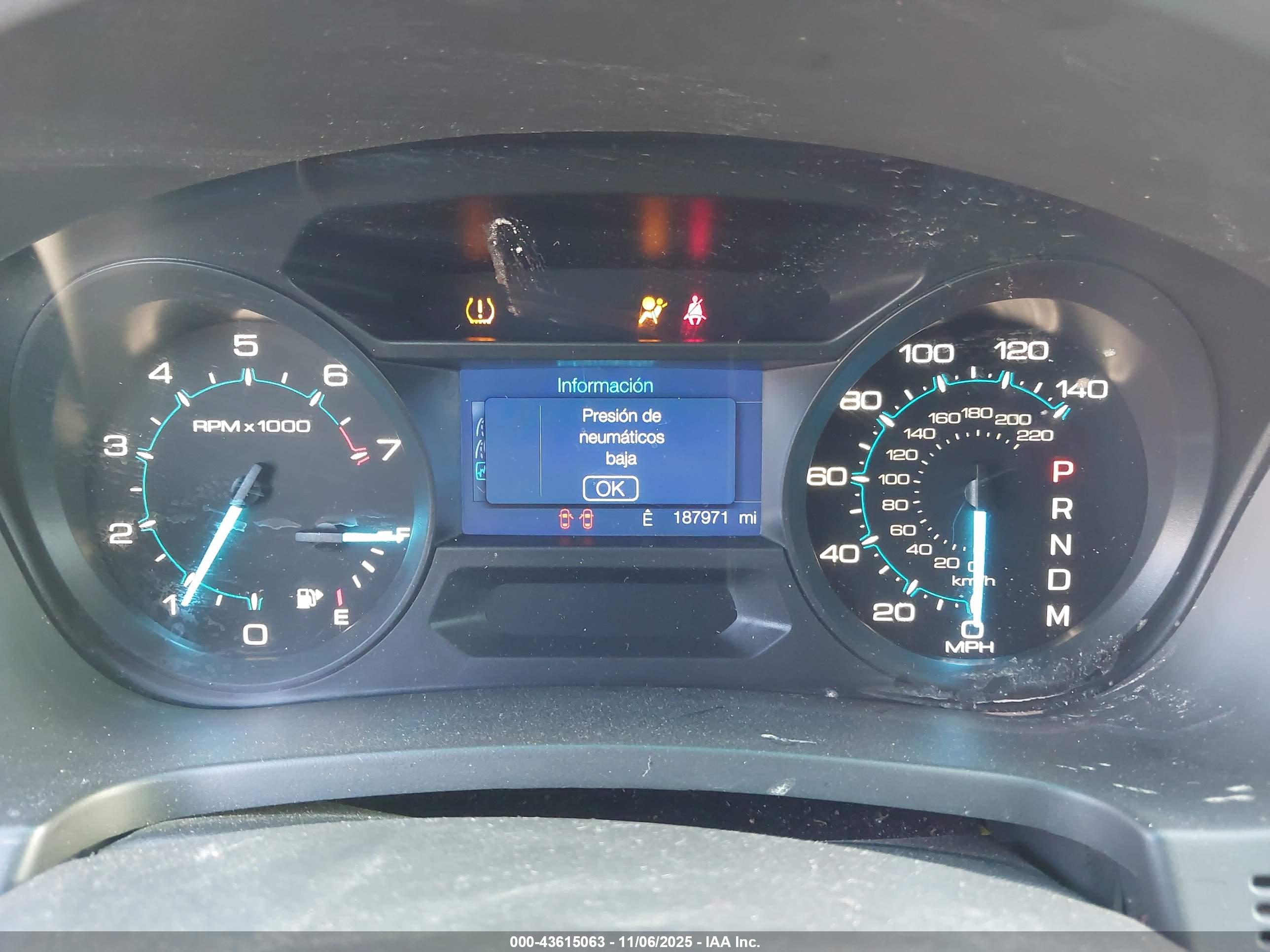 FORD EXPLORER image 7