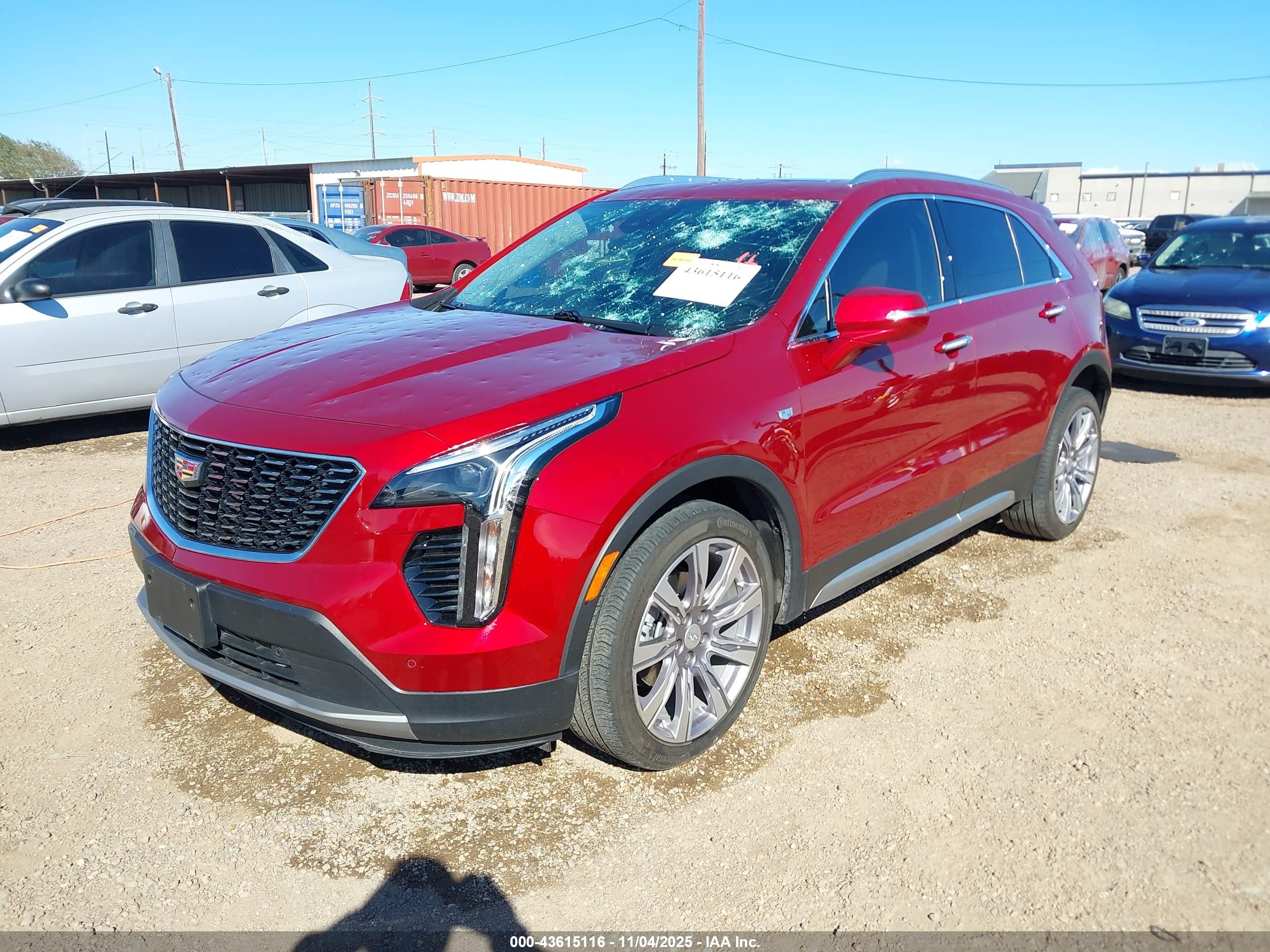 CADILLAC XT4 image 2