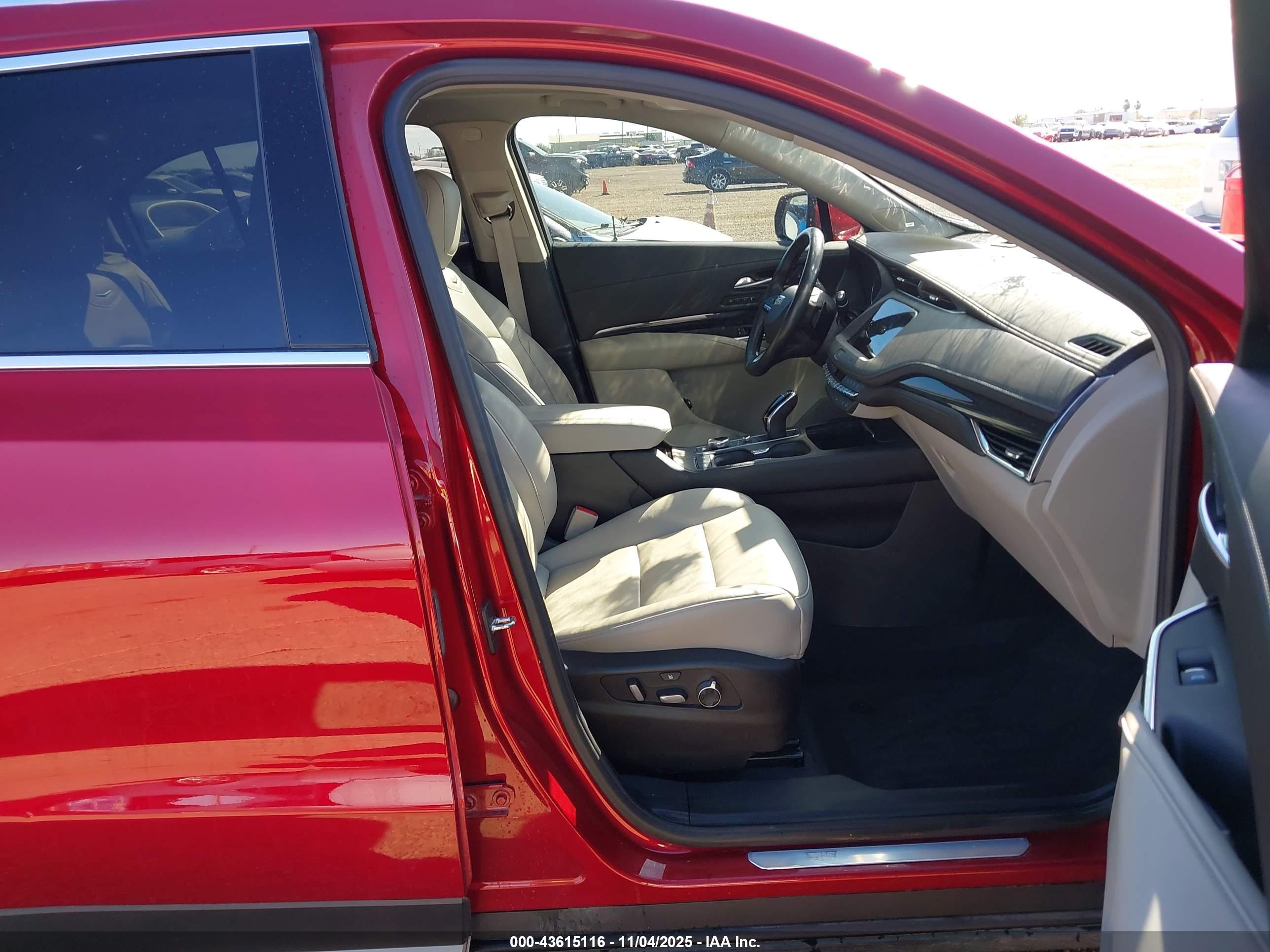 CADILLAC XT4 image 5
