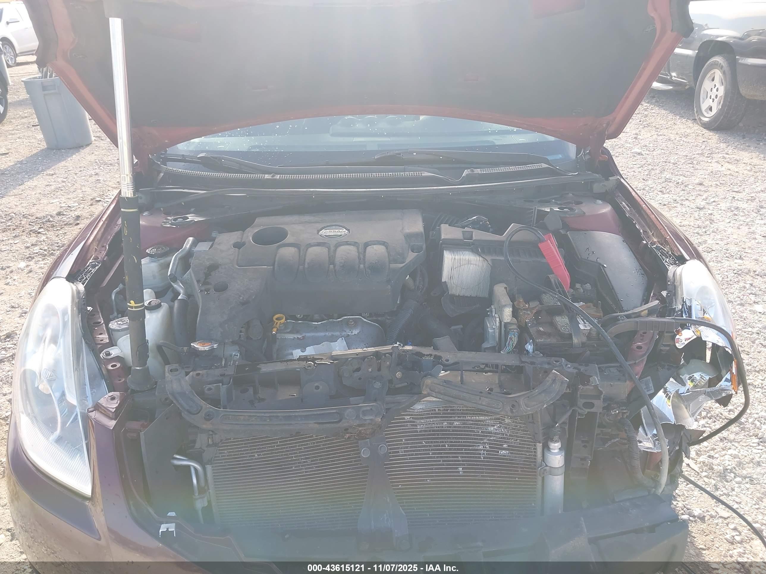NISSAN ALTIMA image 10