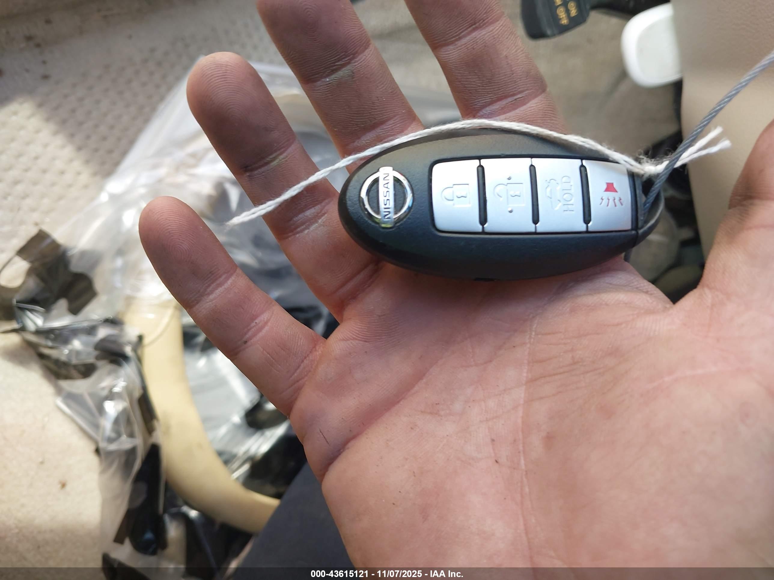 NISSAN ALTIMA image 11