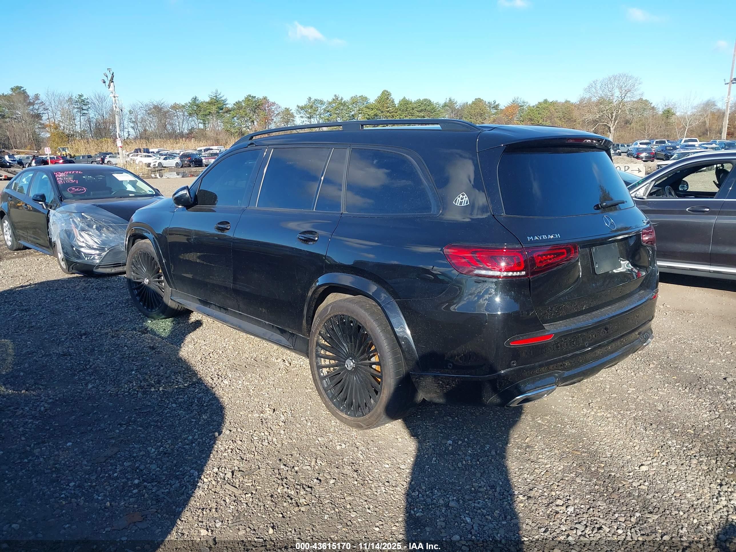 MERCEDES-BENZ MAYBACH image 3