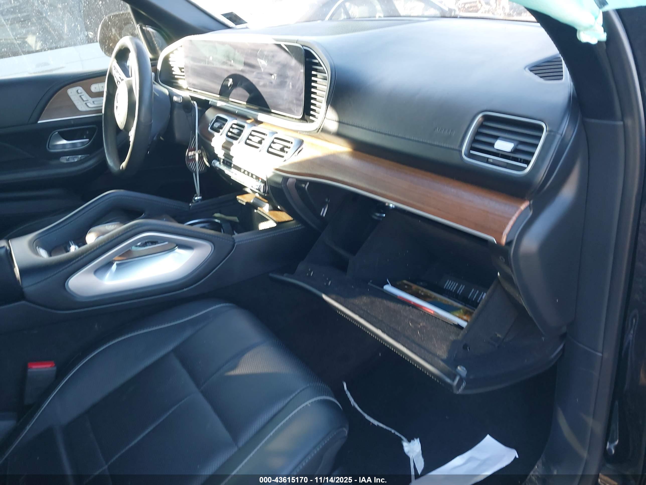 MERCEDES-BENZ MAYBACH image 5