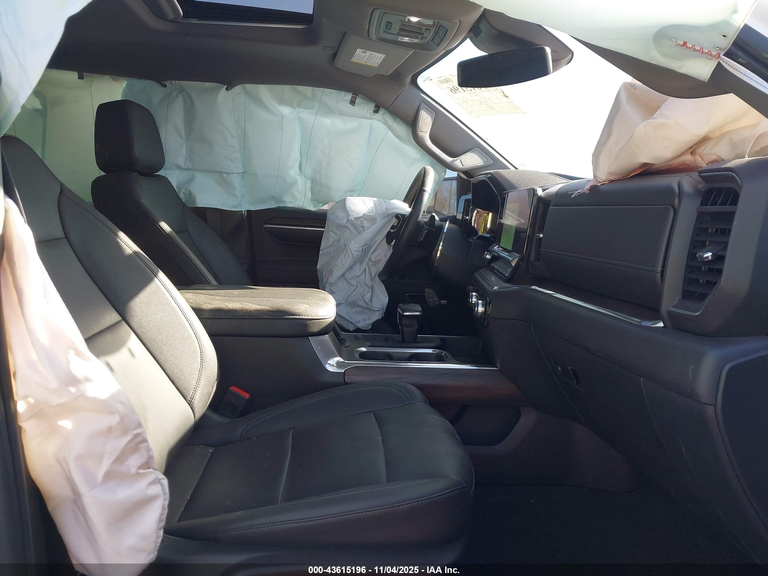 GMC SIERRA image 5