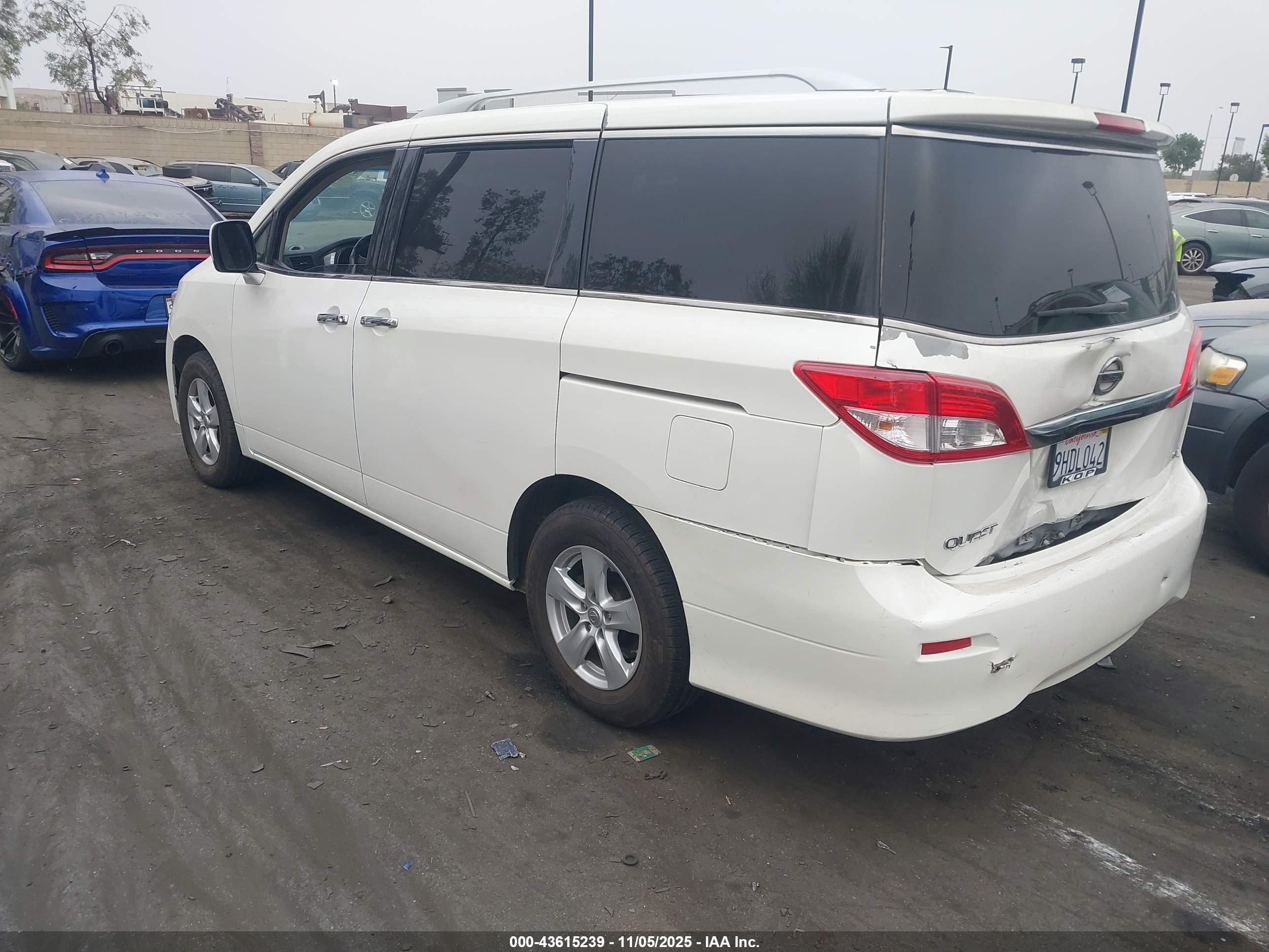 NISSAN QUEST image 3