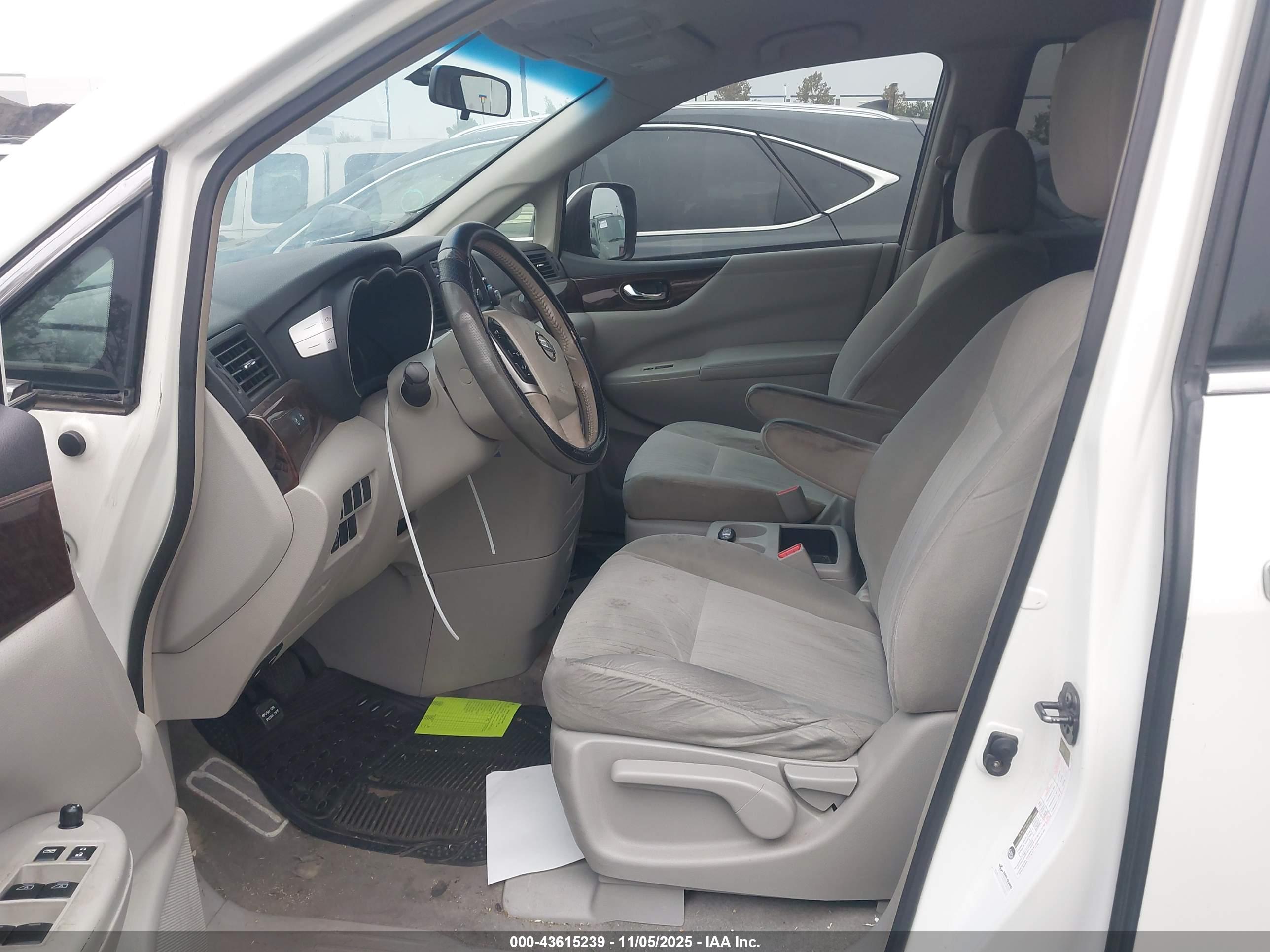 NISSAN QUEST image 5
