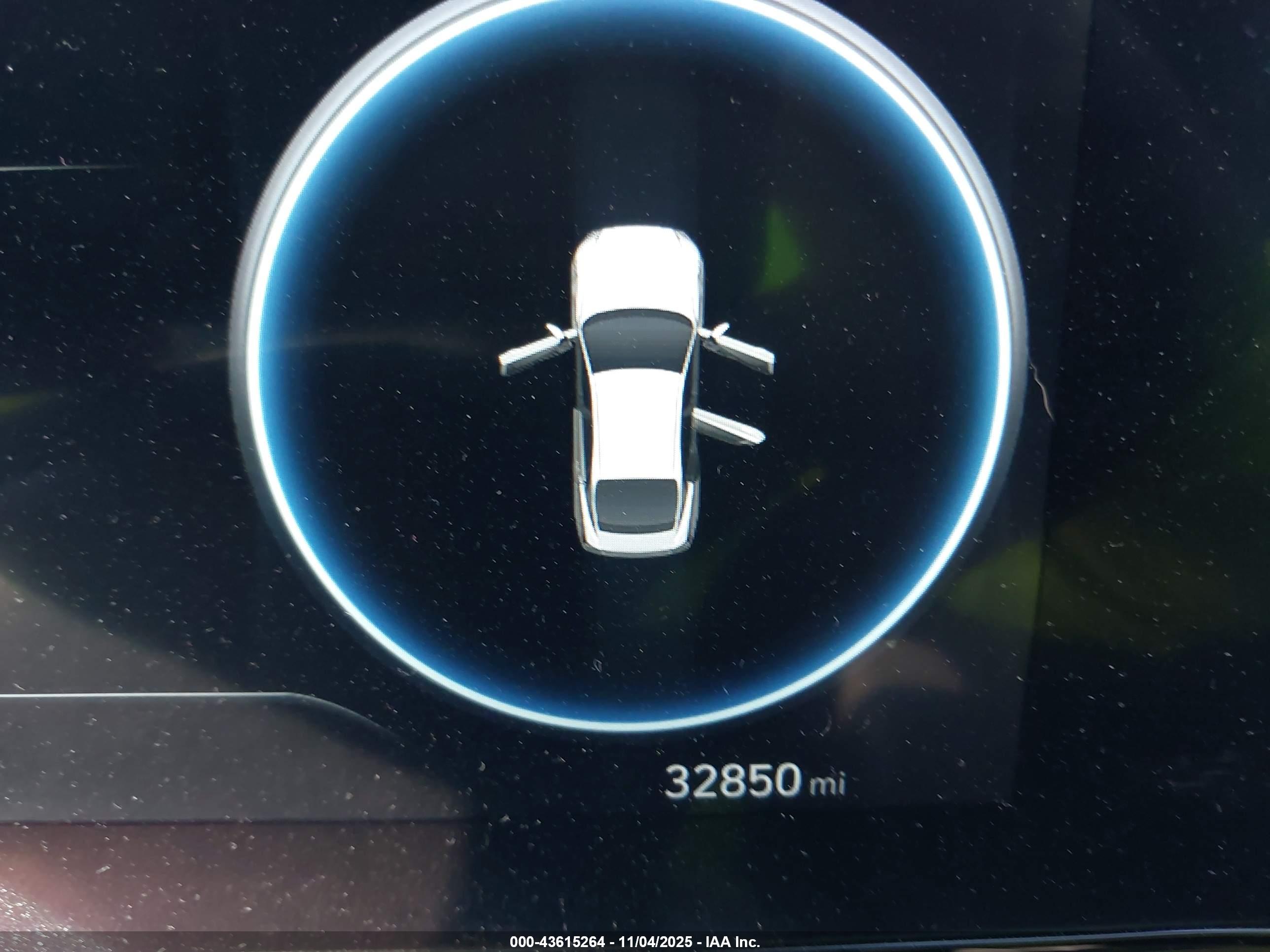HYUNDAI ELANTRA image 7