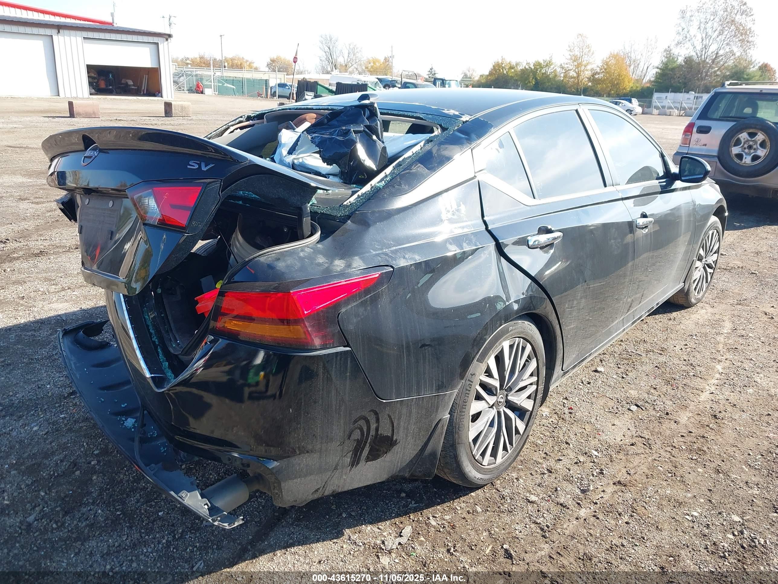 NISSAN ALTIMA image 4