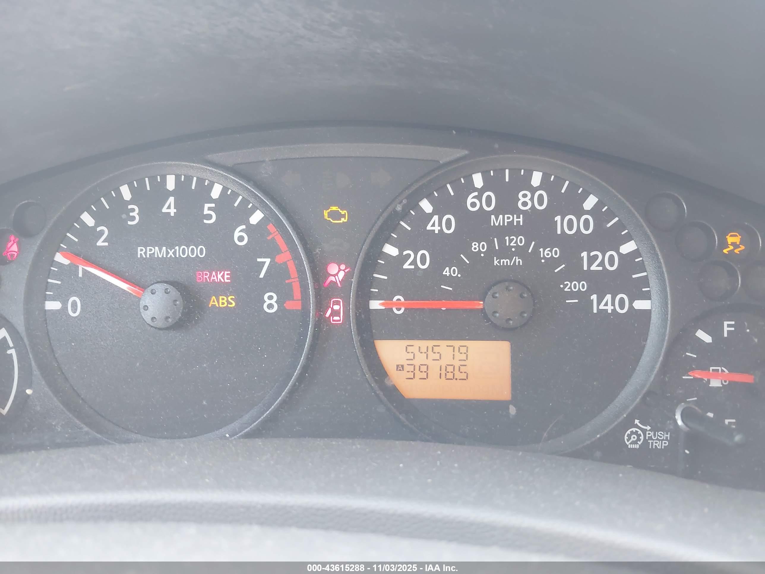 NISSAN FRONTIER image 7