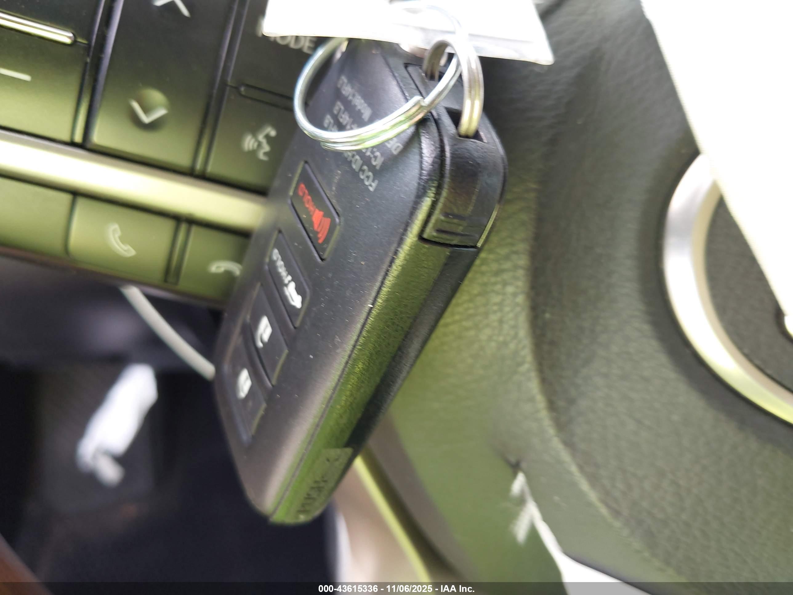 LEXUS RX image 11