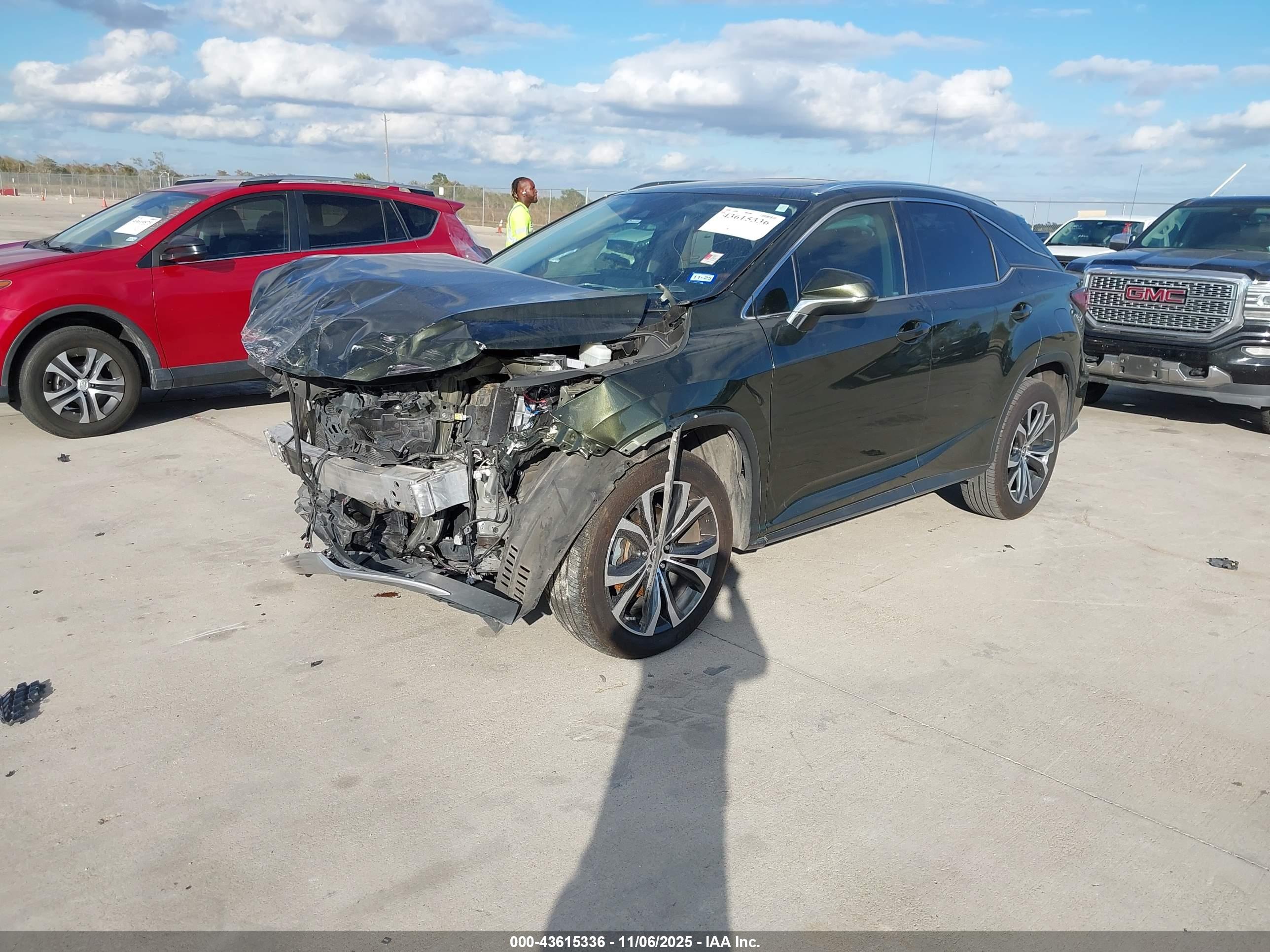 LEXUS RX image 2