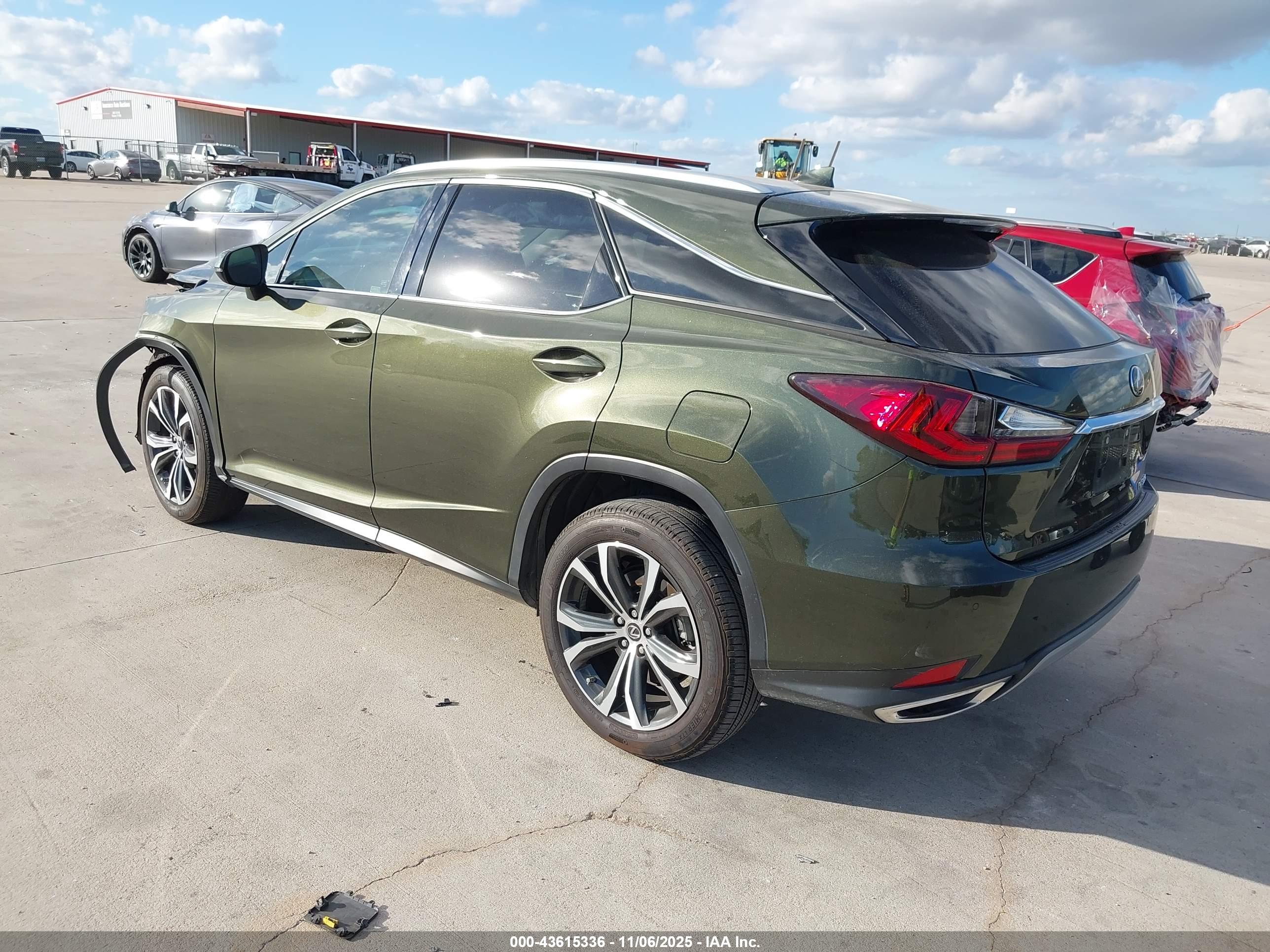 LEXUS RX image 3