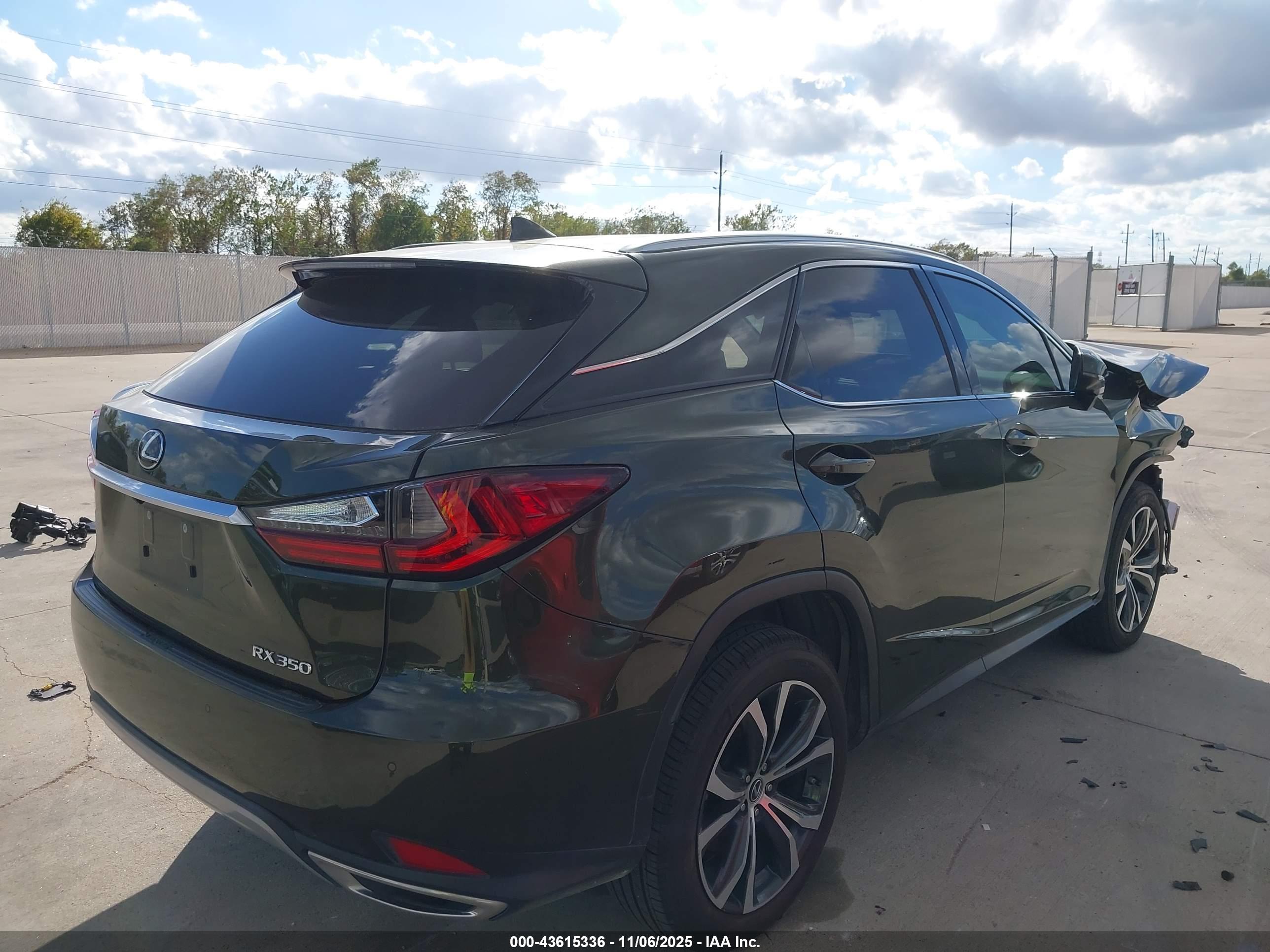 LEXUS RX image 4