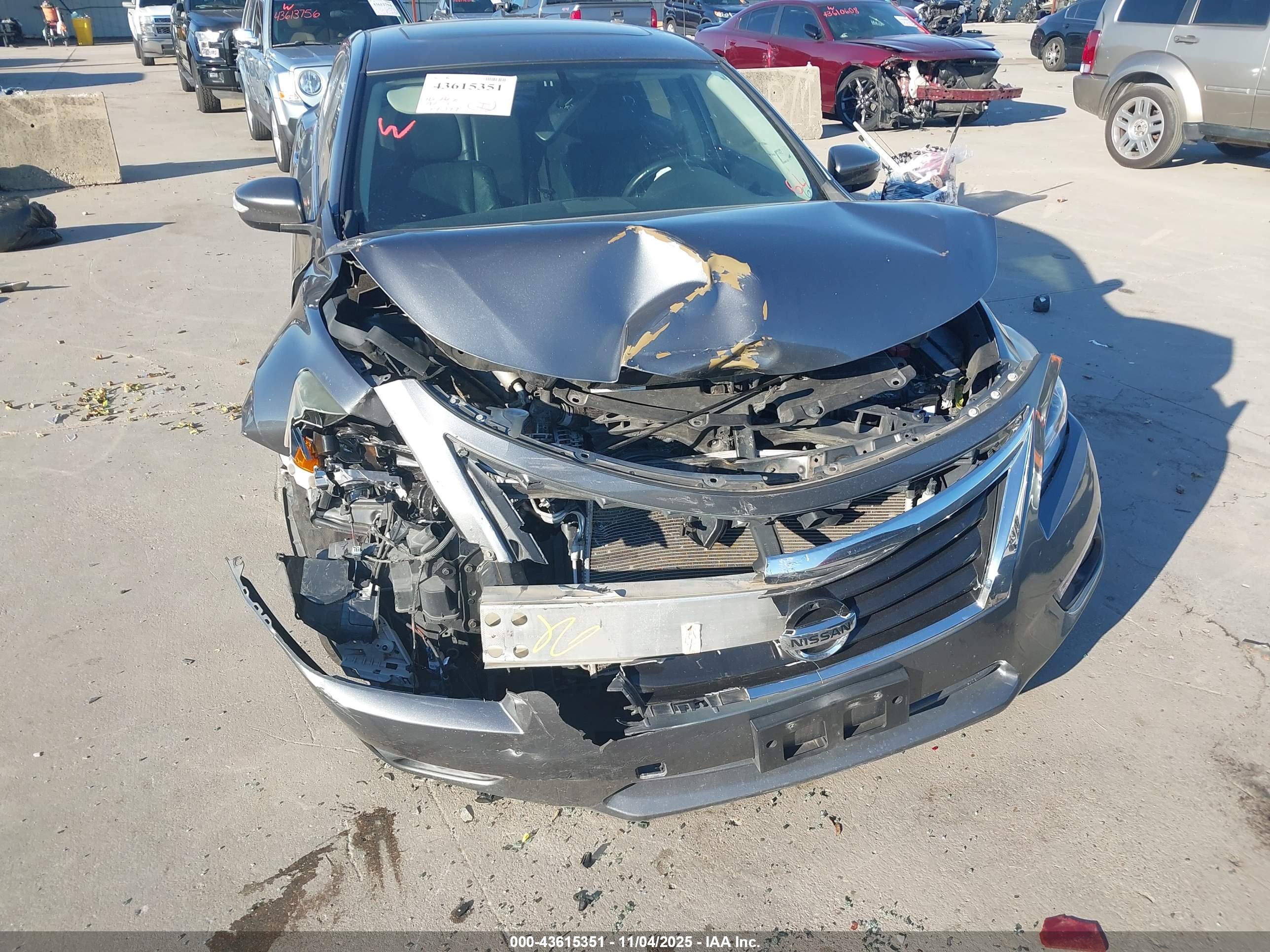 NISSAN ALTIMA image 6