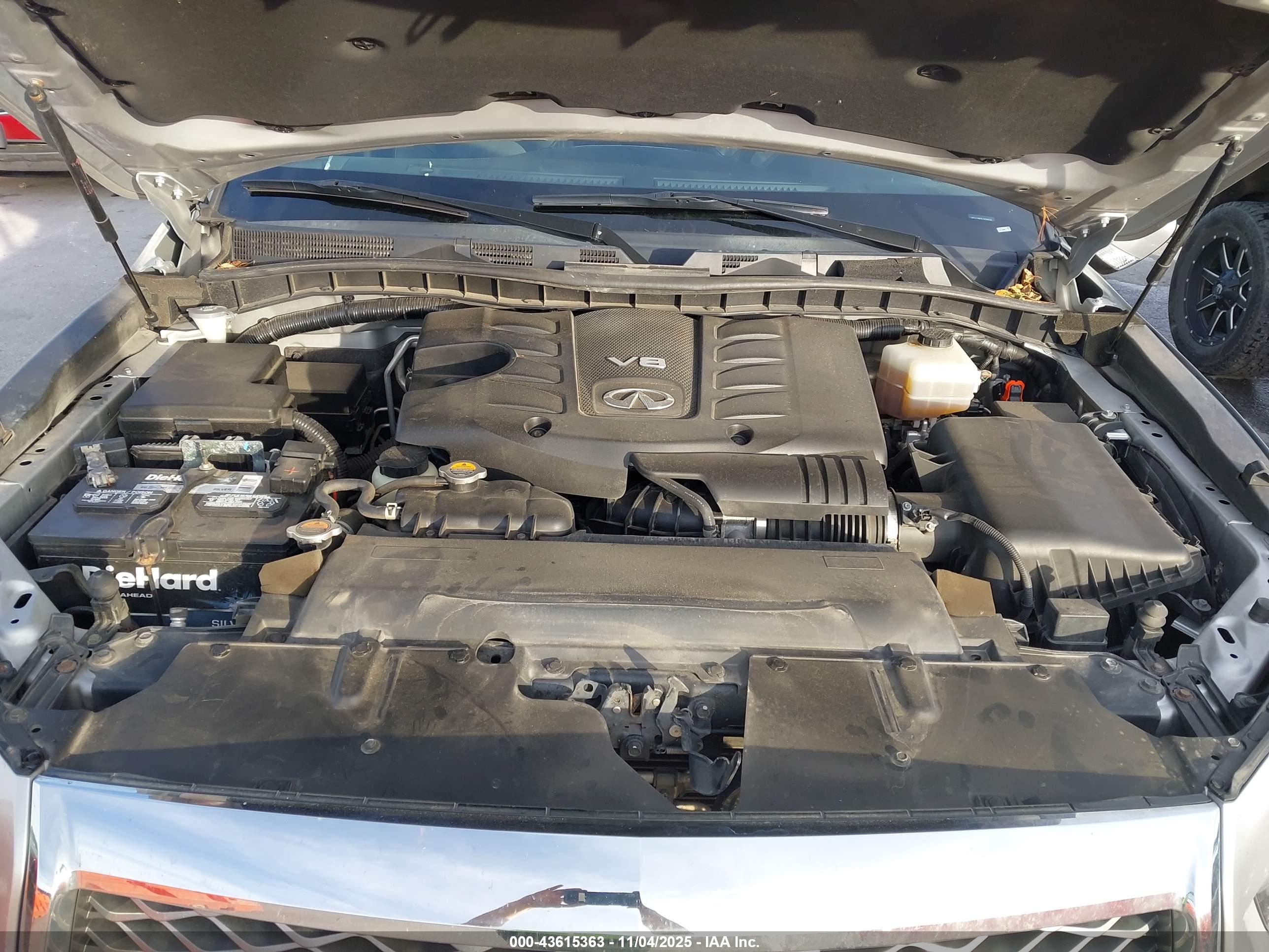 INFINITI QX80 image 10