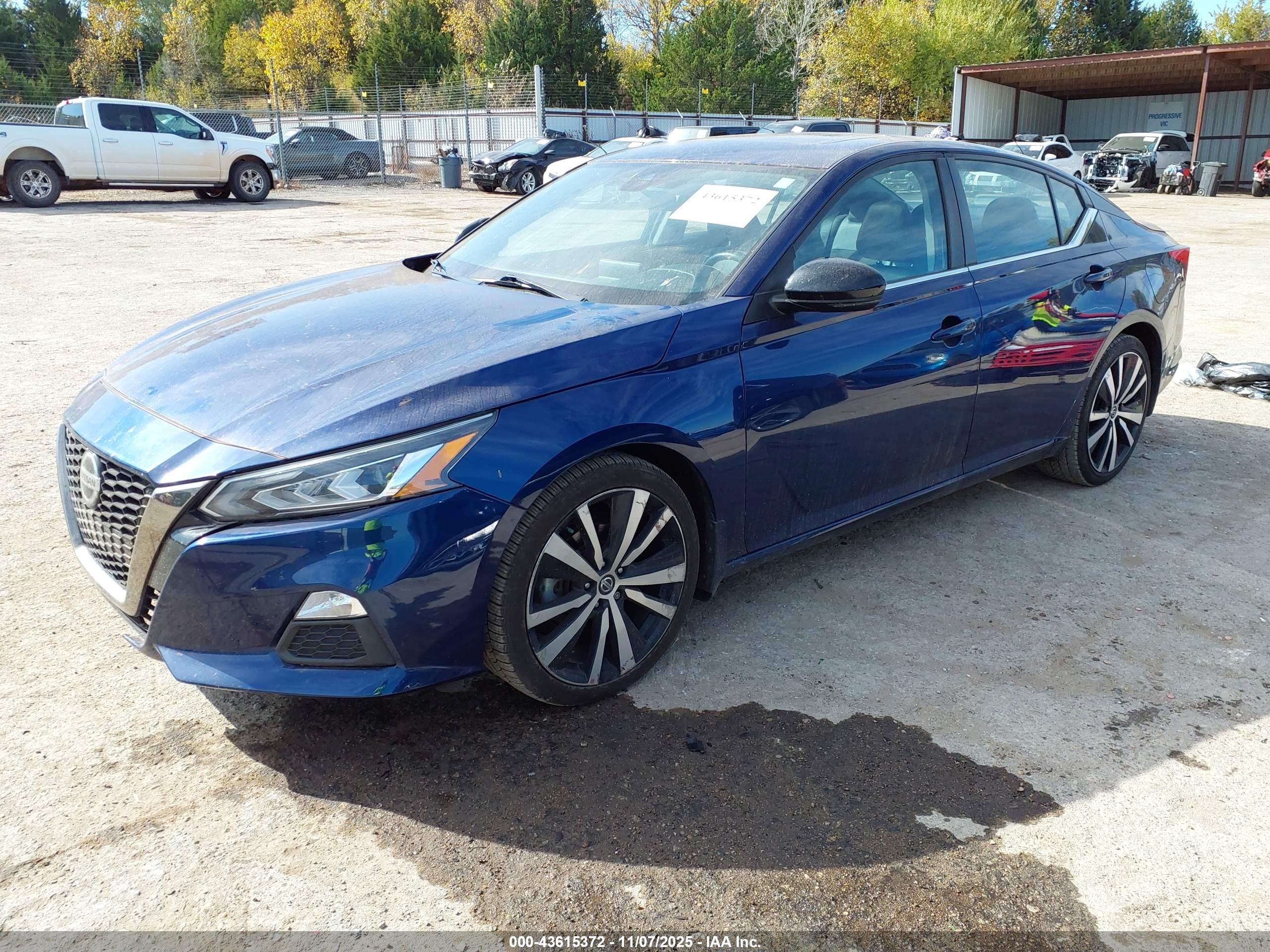 NISSAN ALTIMA image 2