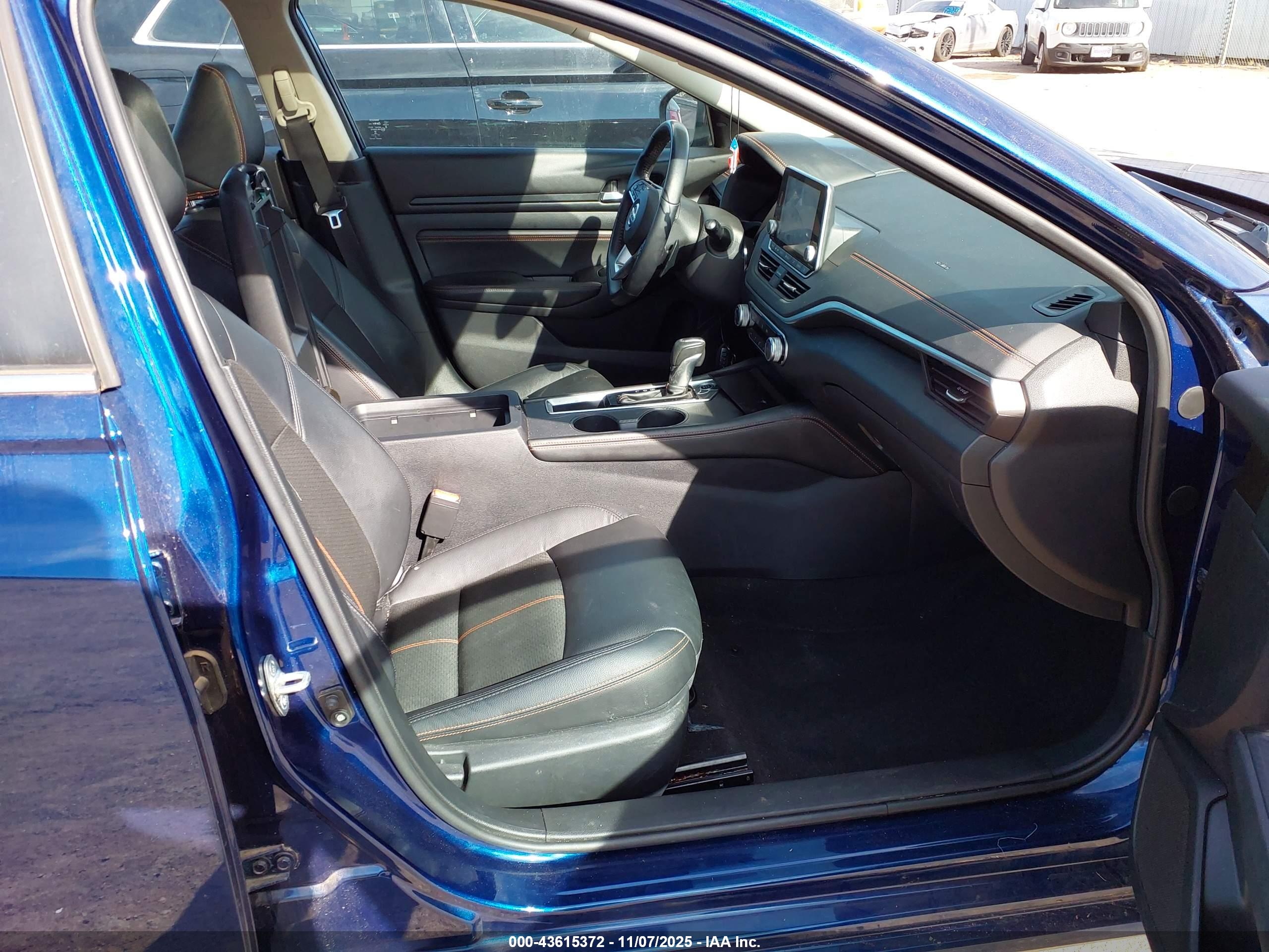 NISSAN ALTIMA image 5