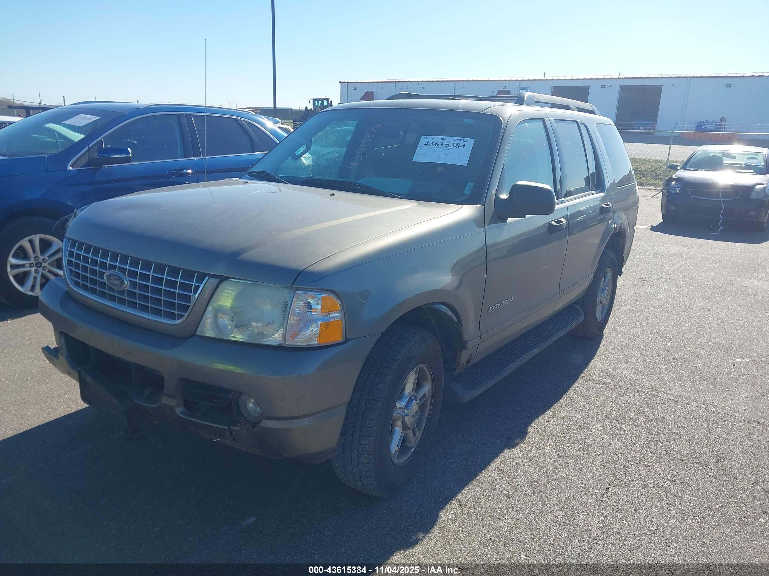 FORD EXPLORER image 2