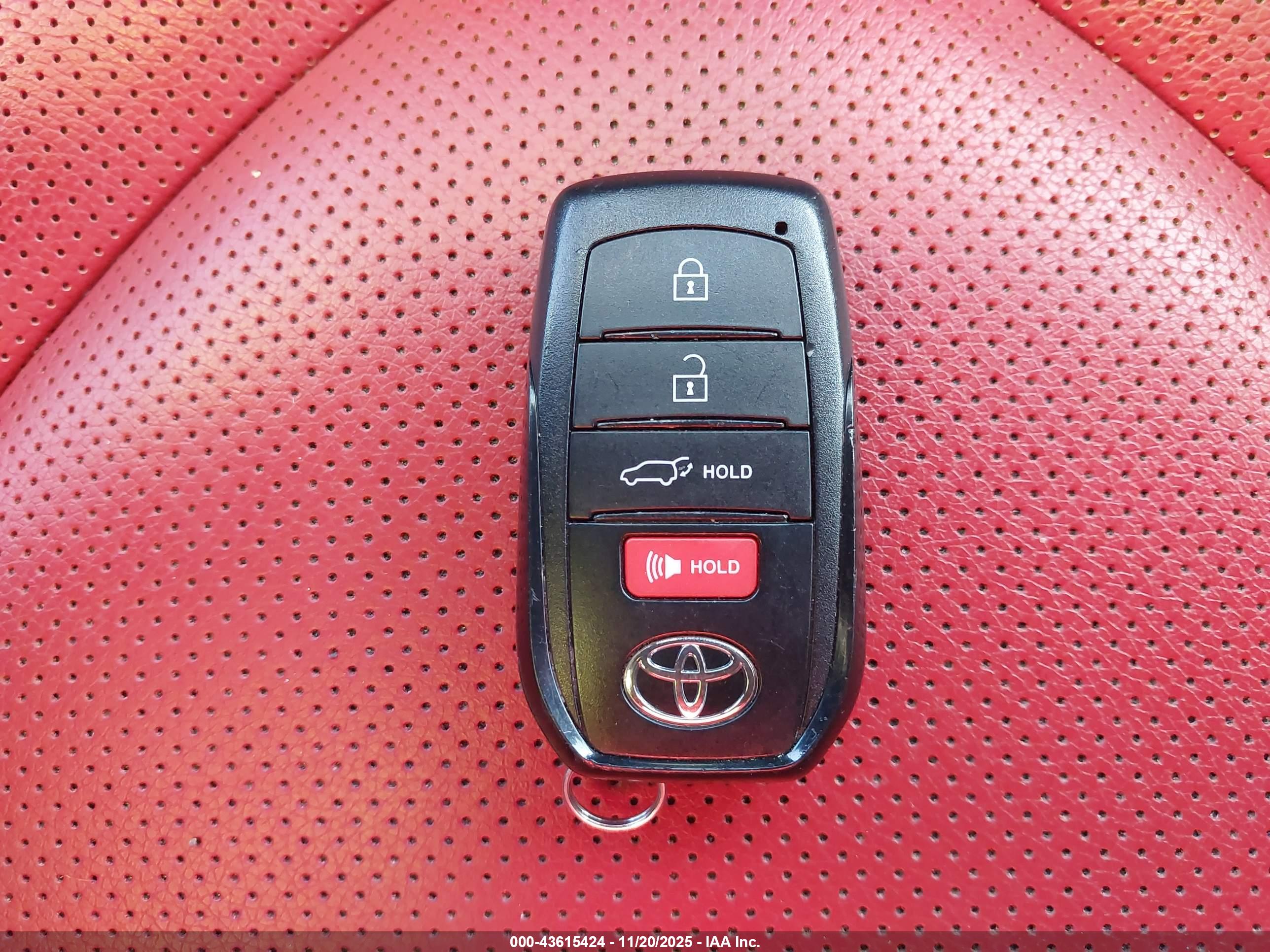 TOYOTA HIGHLANDER image 11