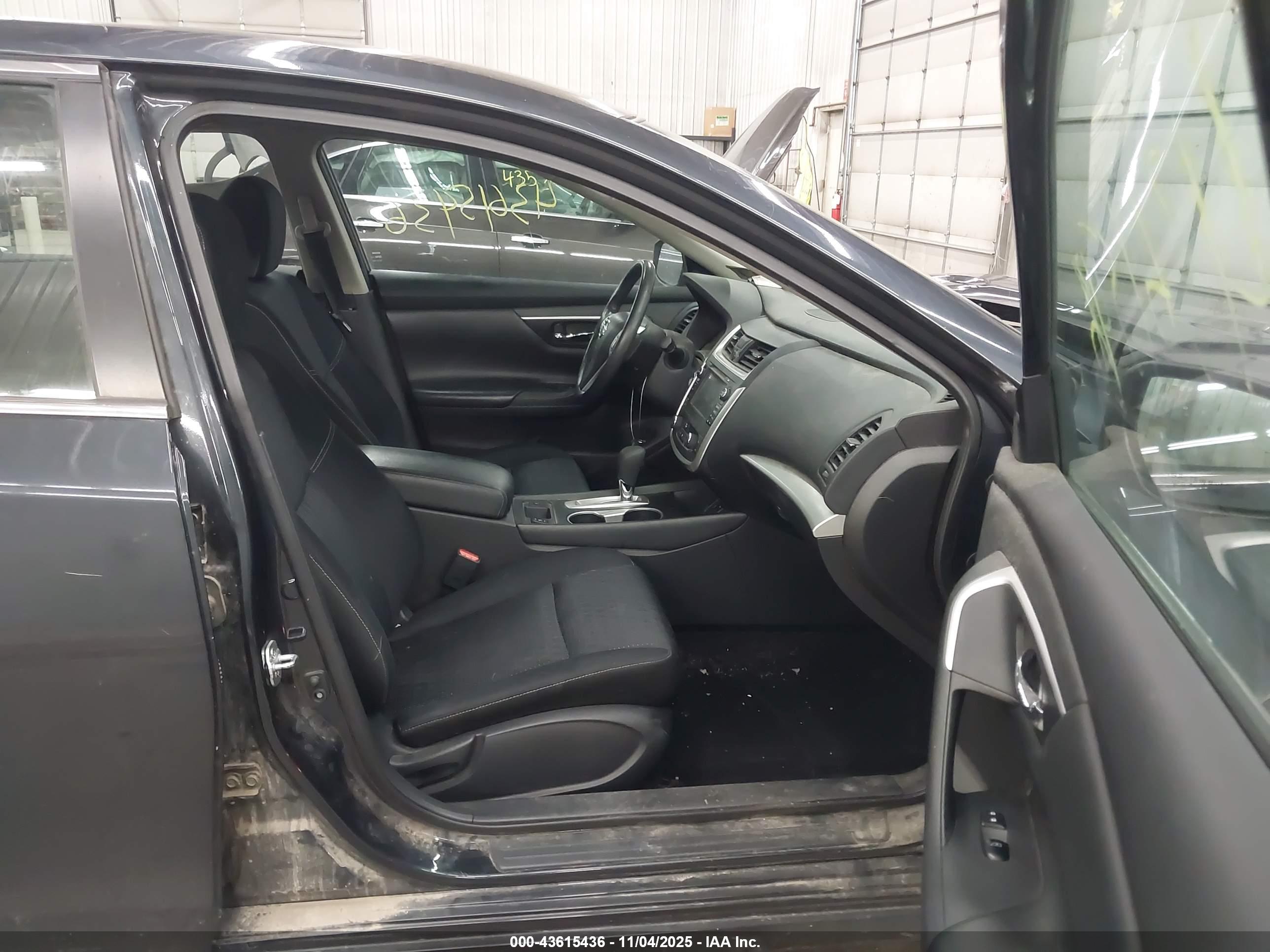 NISSAN ALTIMA image 5