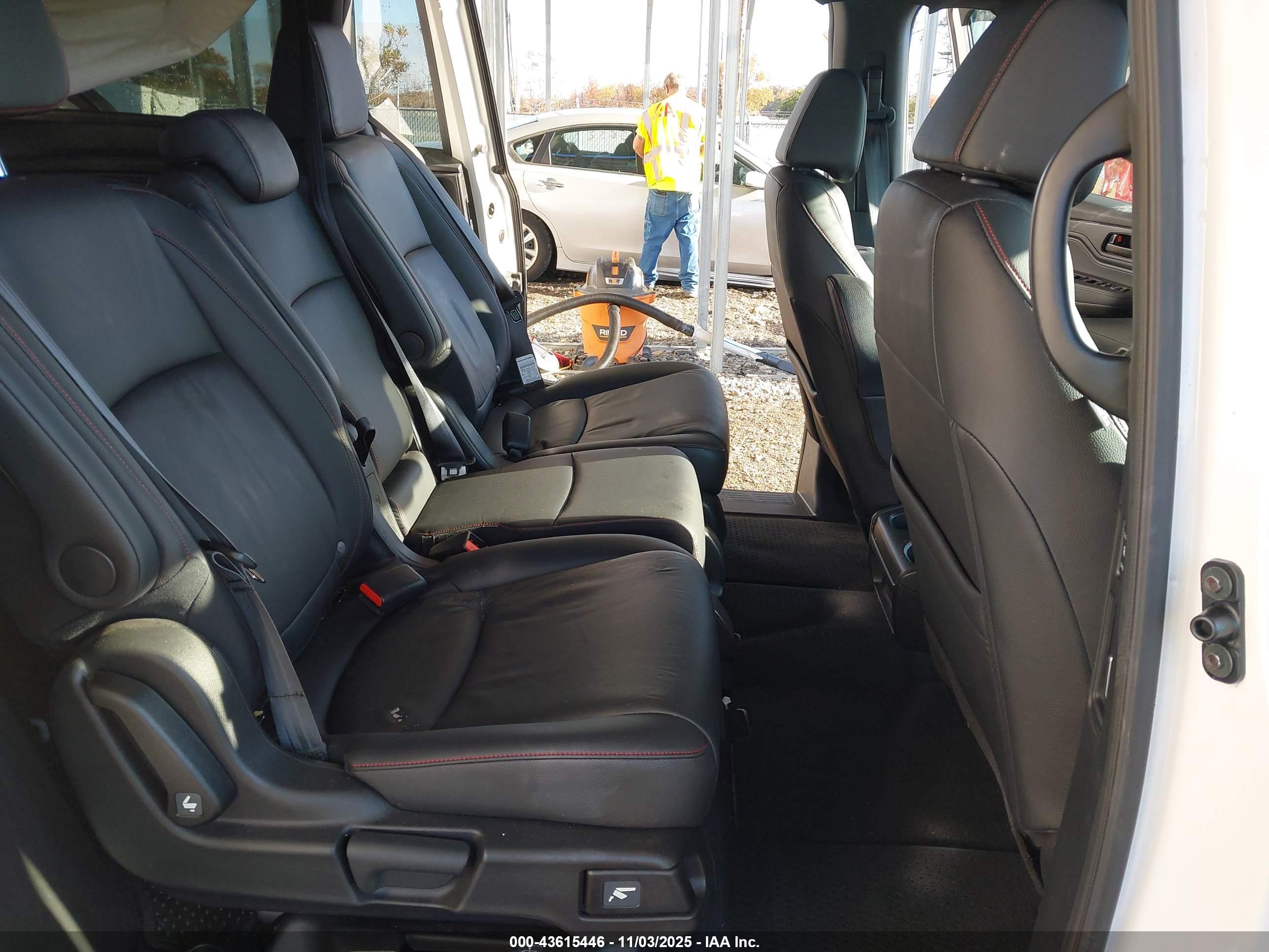 HONDA ODYSSEY image 8