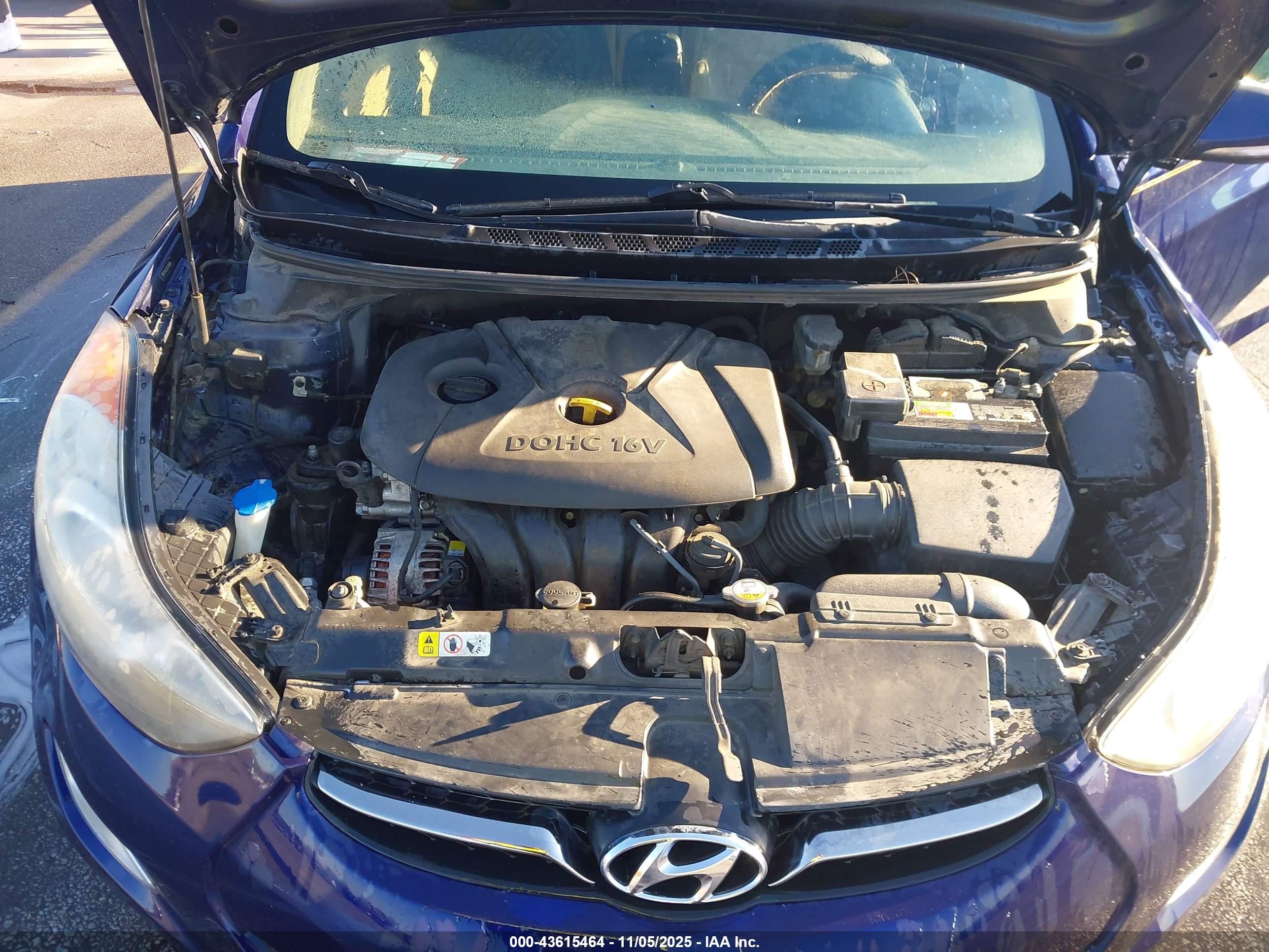 HYUNDAI ELANTRA image 10