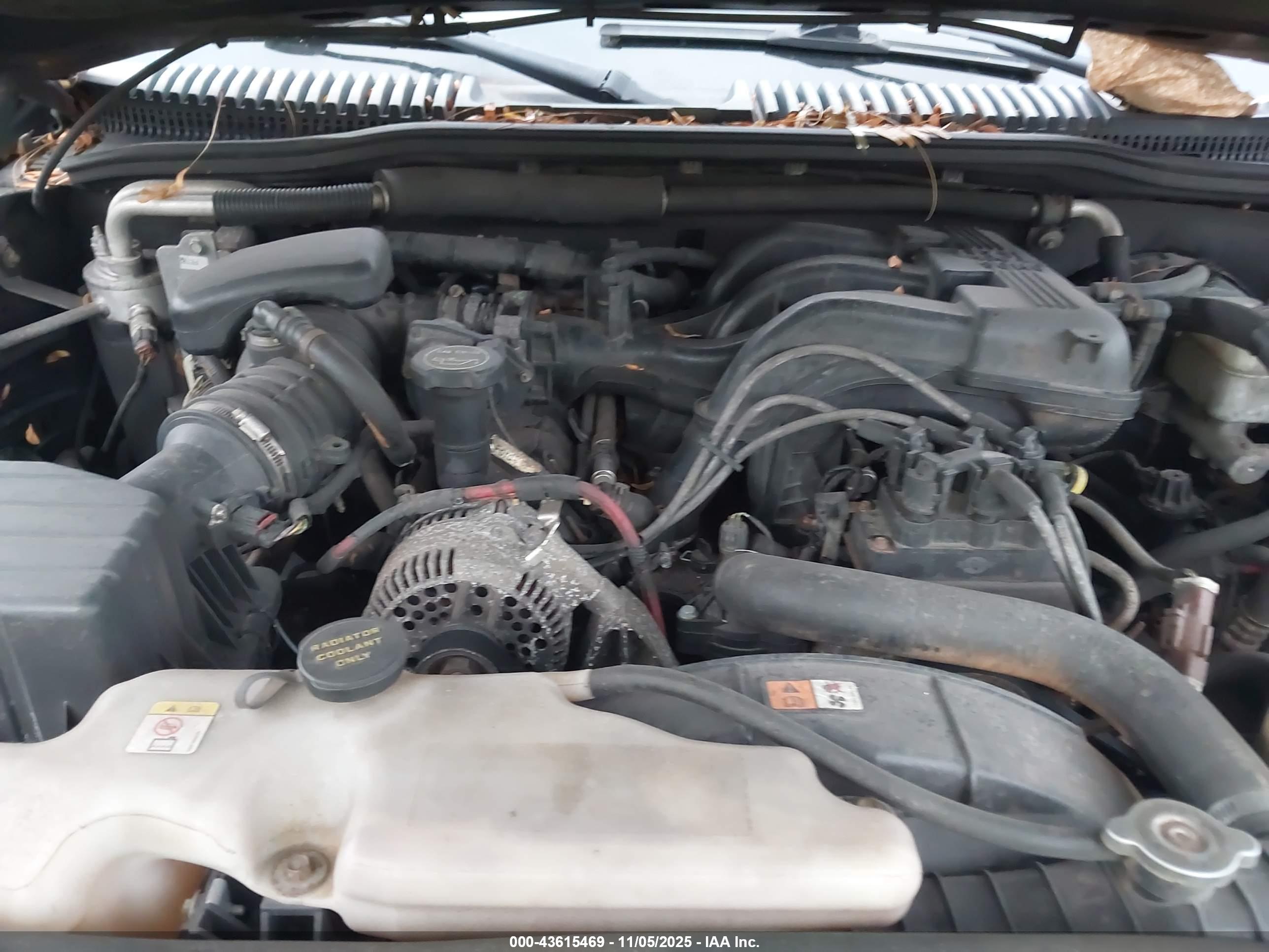 FORD EXPLORER image 10
