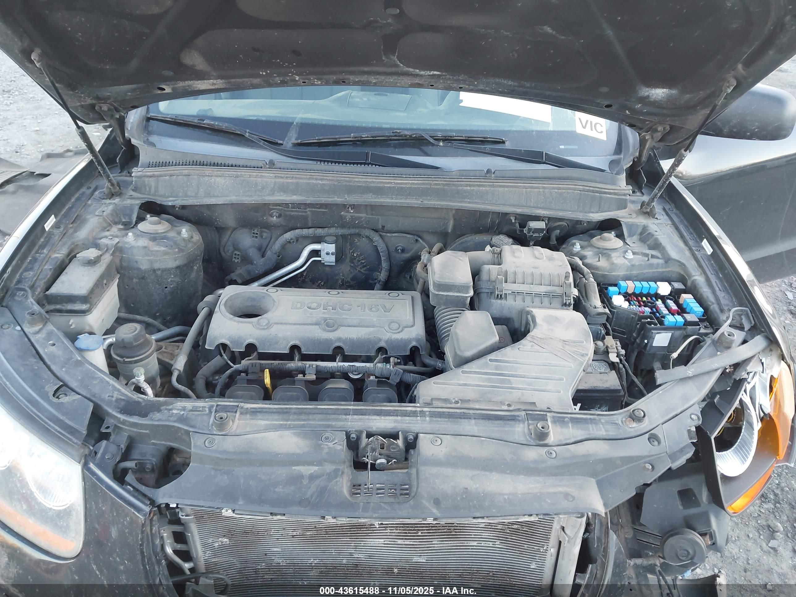 HYUNDAI SANTA image 10