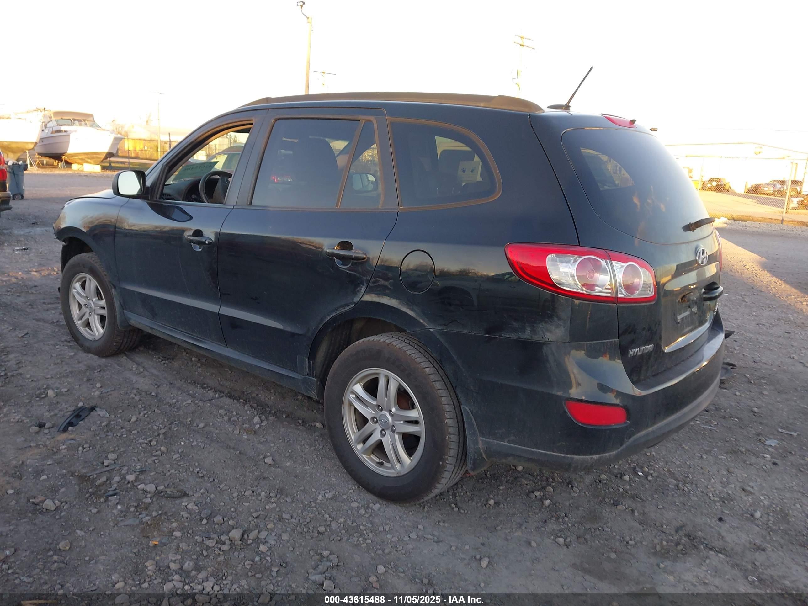 HYUNDAI SANTA image 3