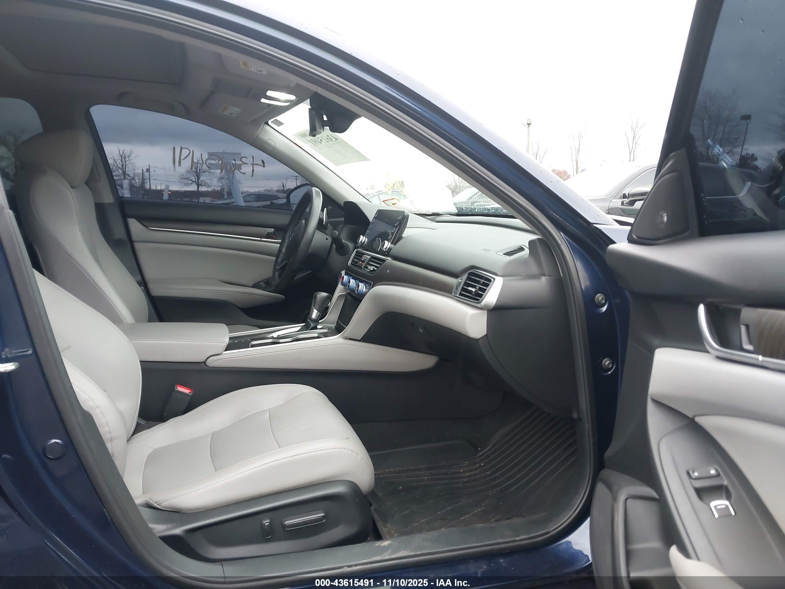 HONDA ACCORD image 5