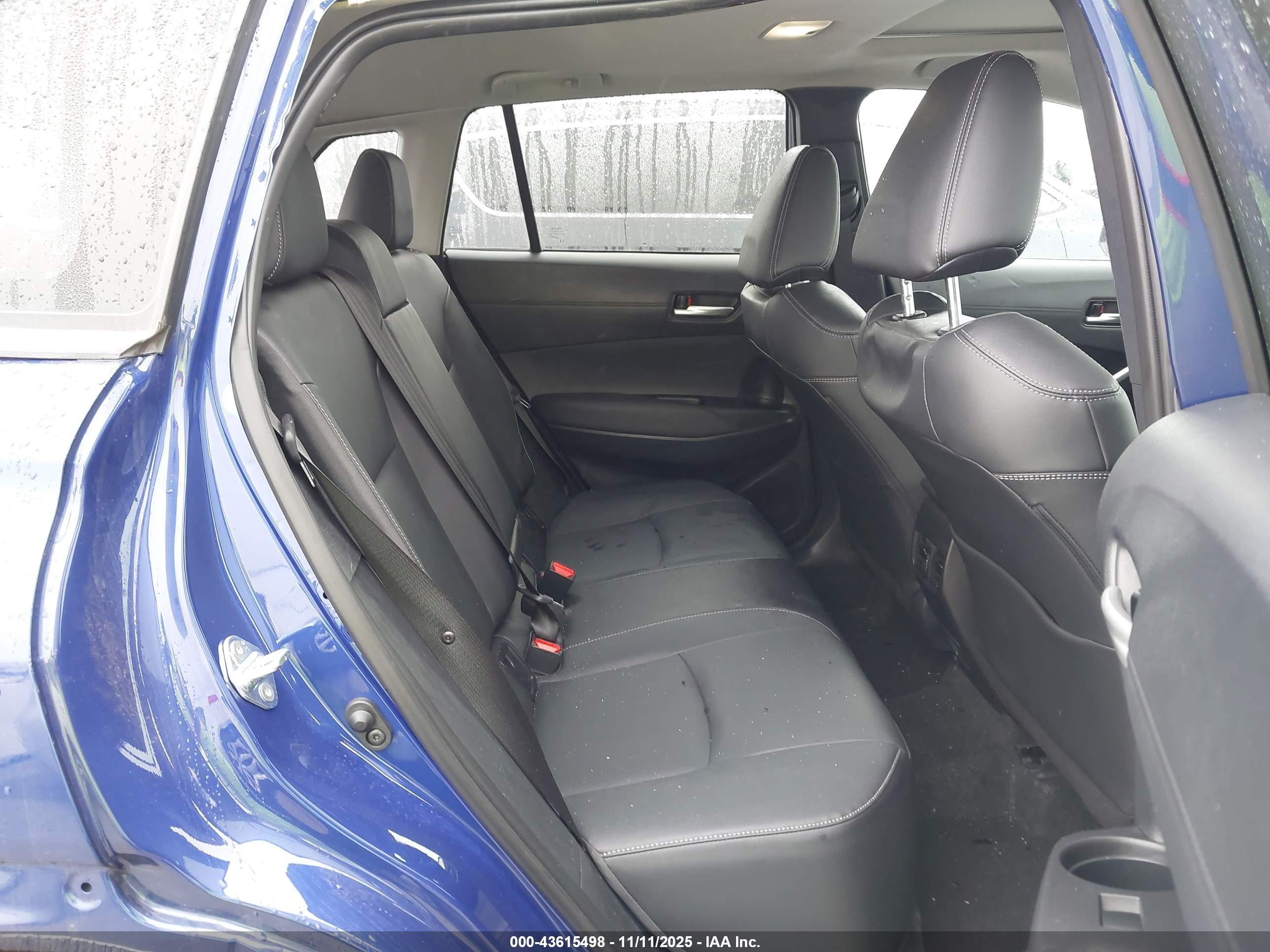 TOYOTA COROLLA image 8