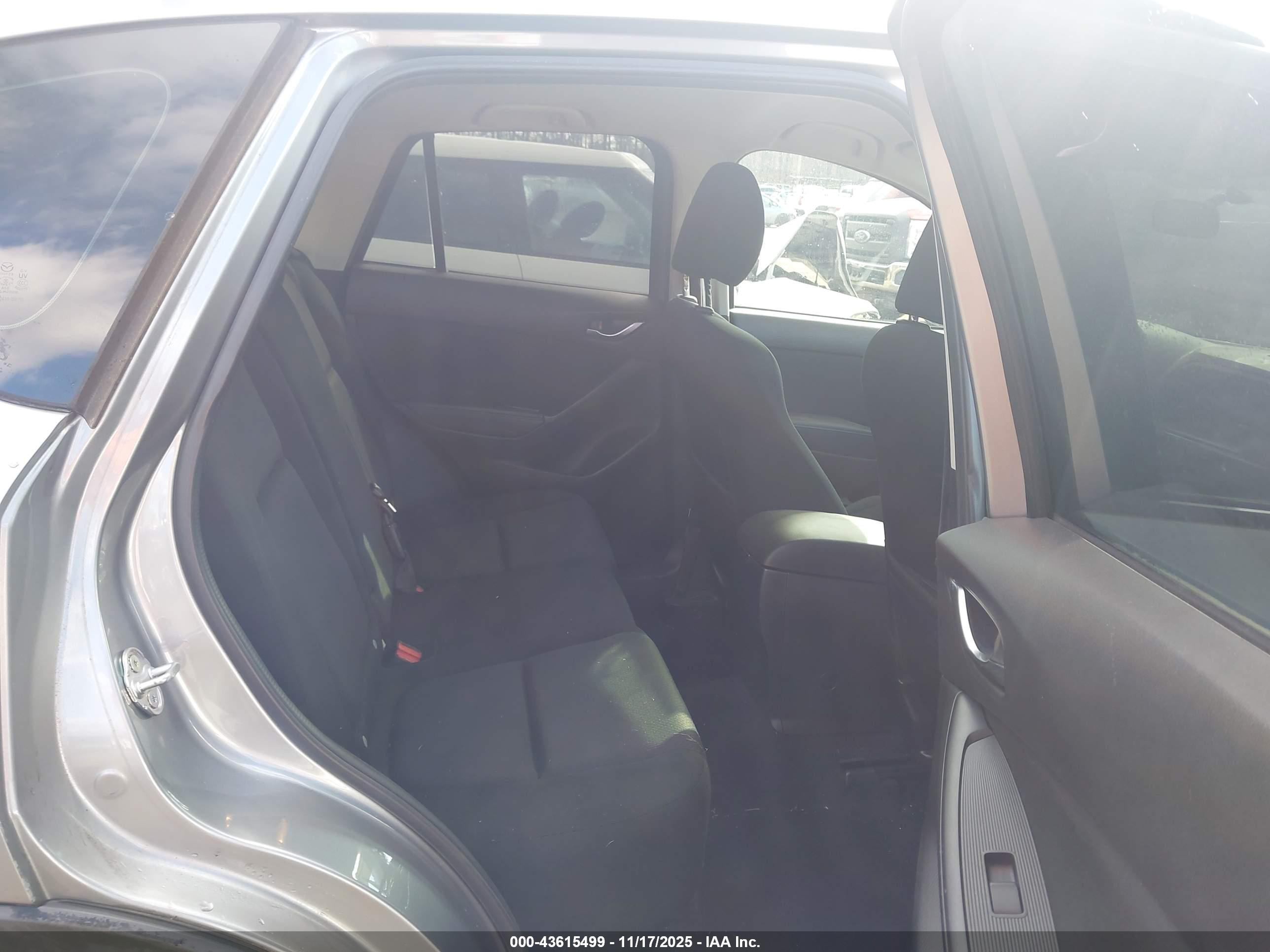 MAZDA CX-5 image 8
