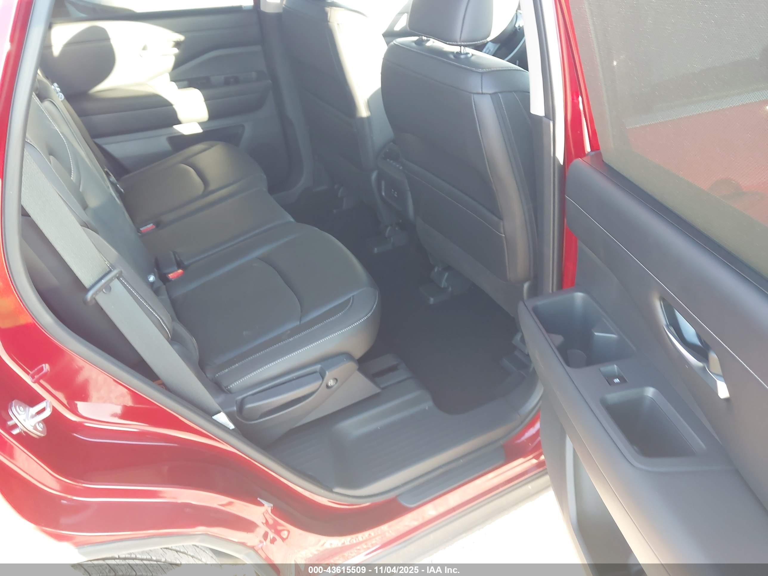 NISSAN PATHFINDER image 8