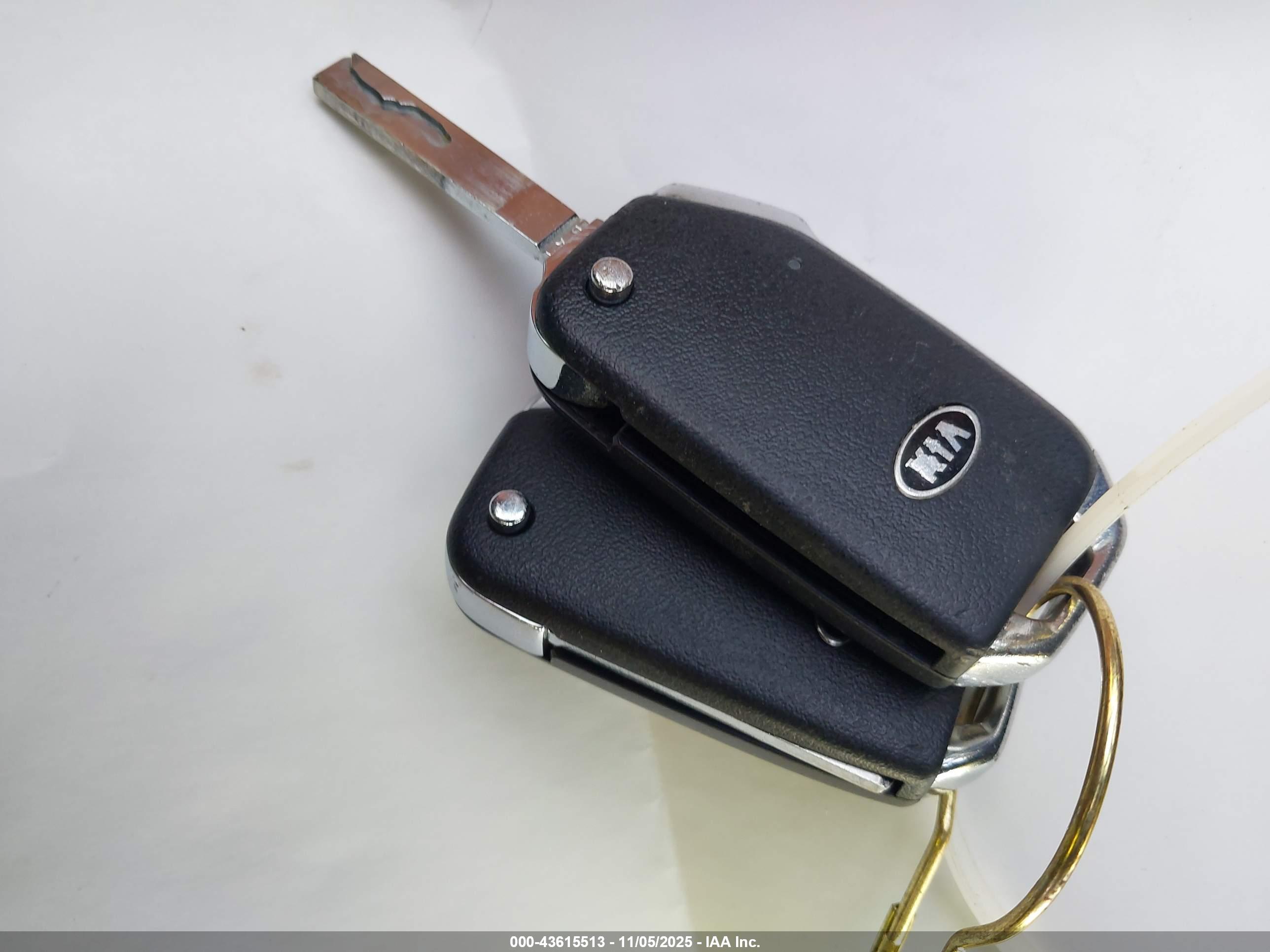 KIA FORTE image 11