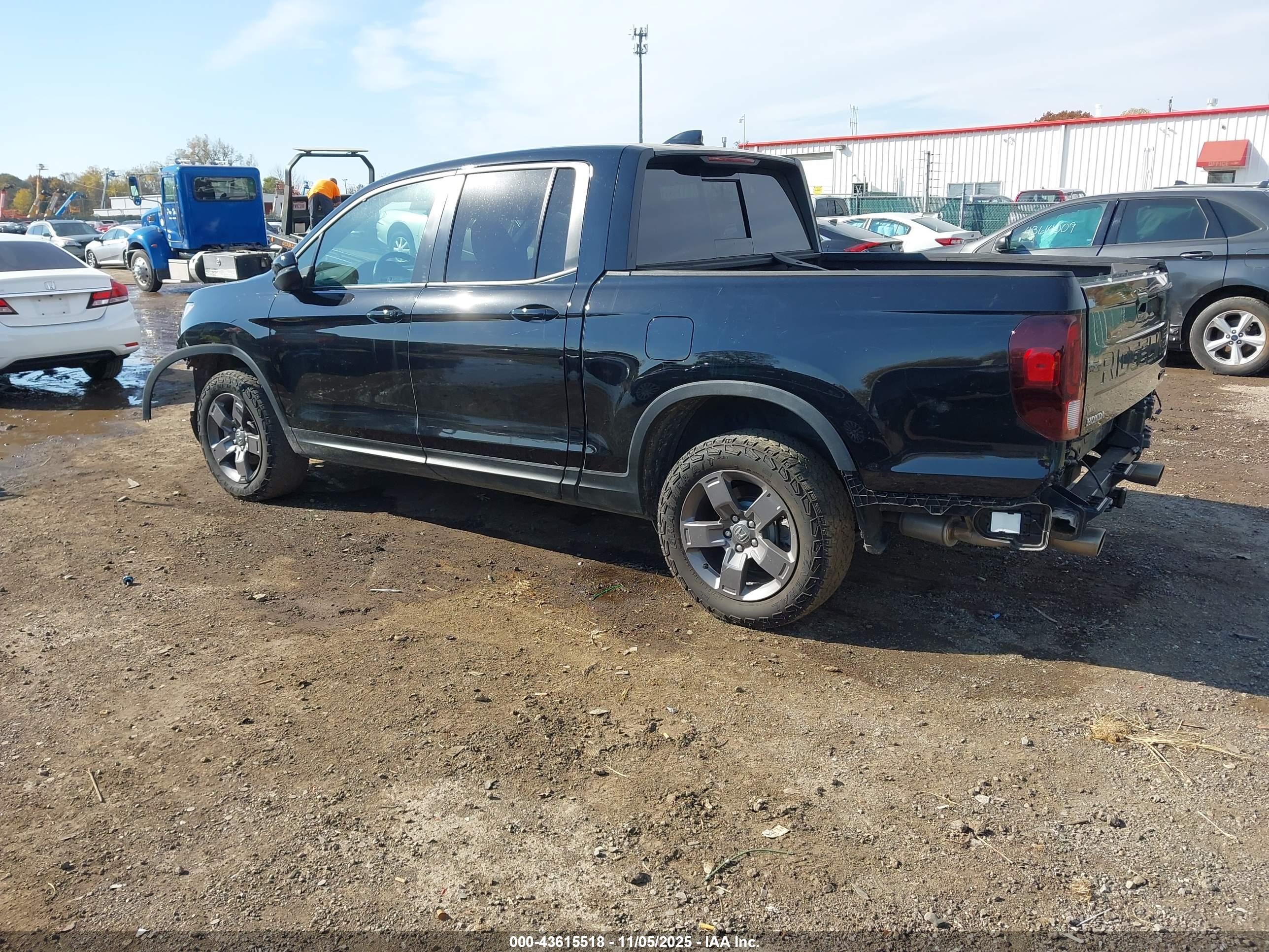 HONDA RIDGELINE image 3