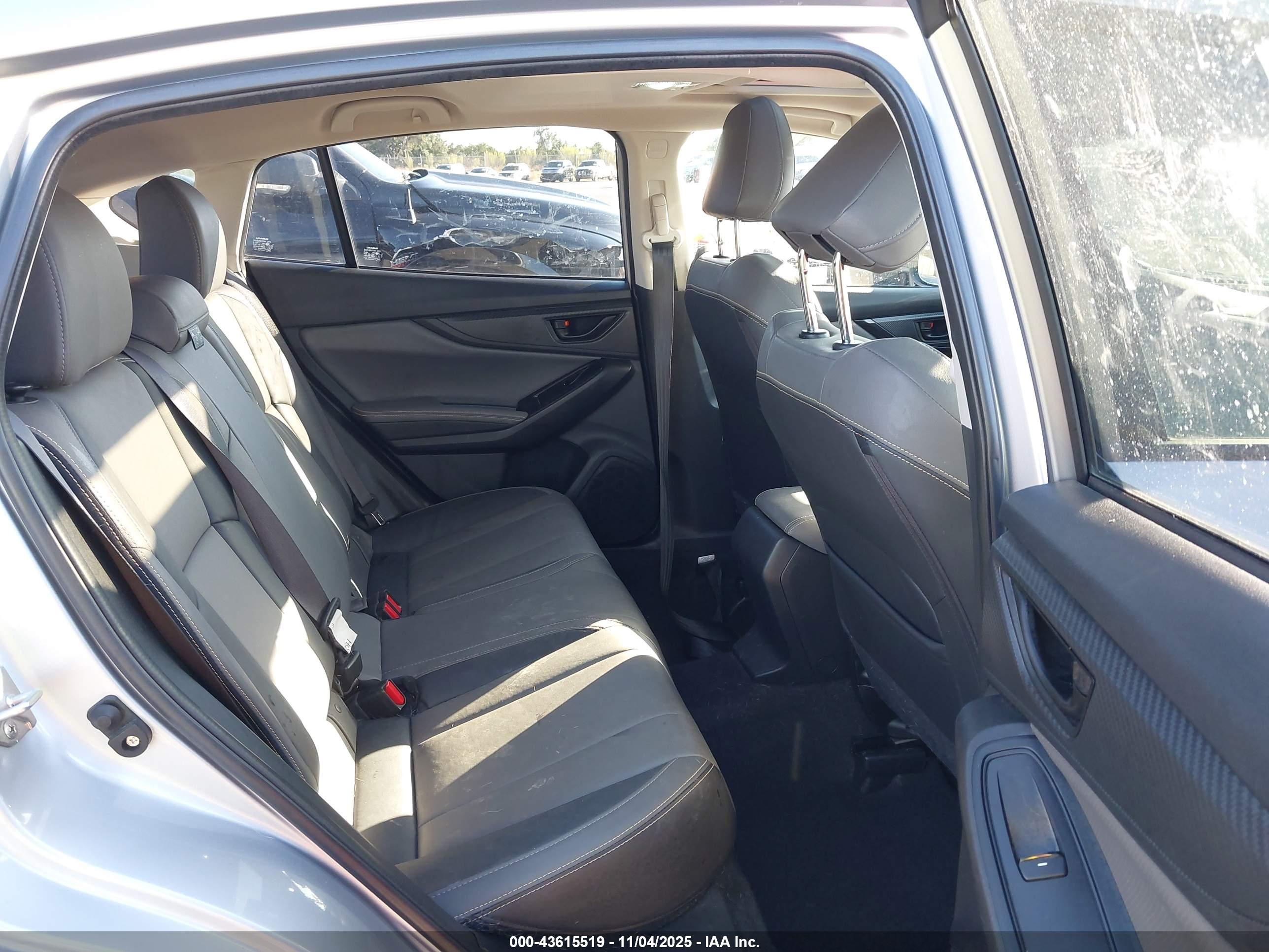 SUBARU CROSSTREK image 8