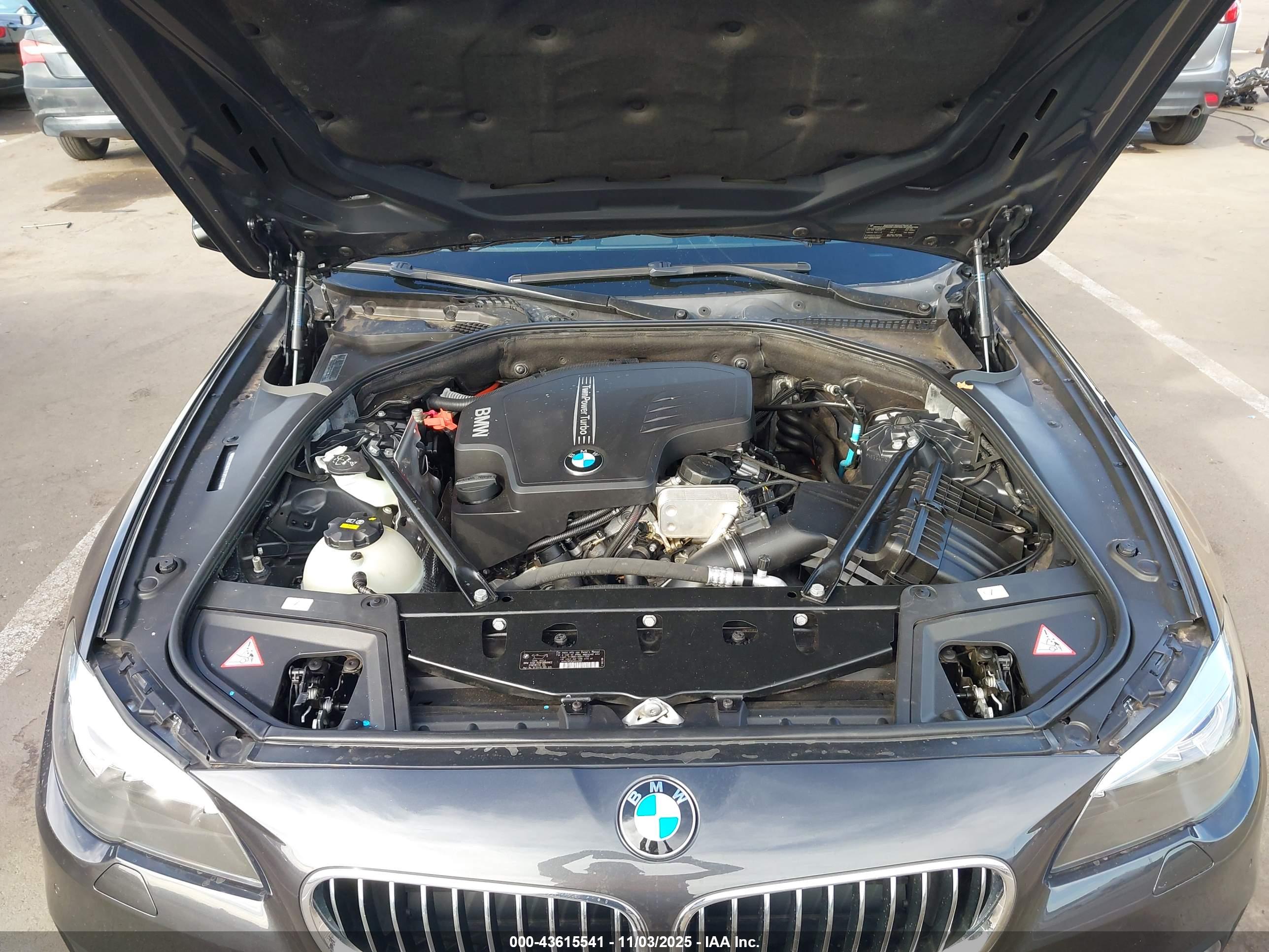 BMW 528I image 10