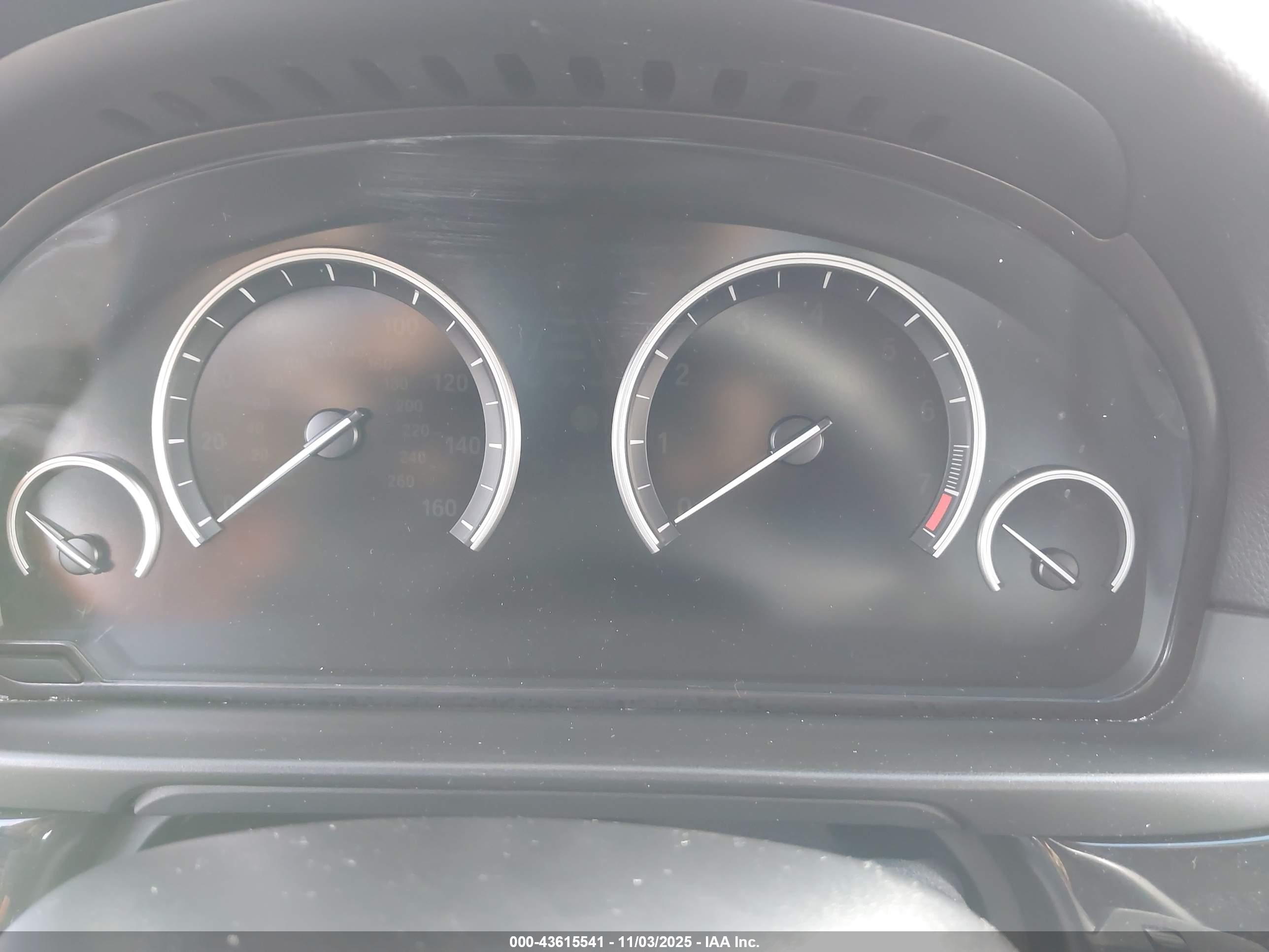 BMW 528I image 7