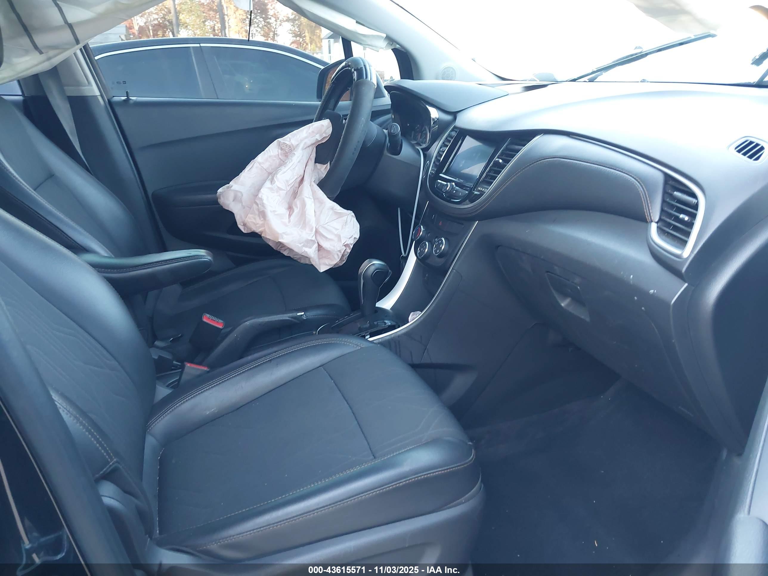 CHEVROLET TRAX image 5