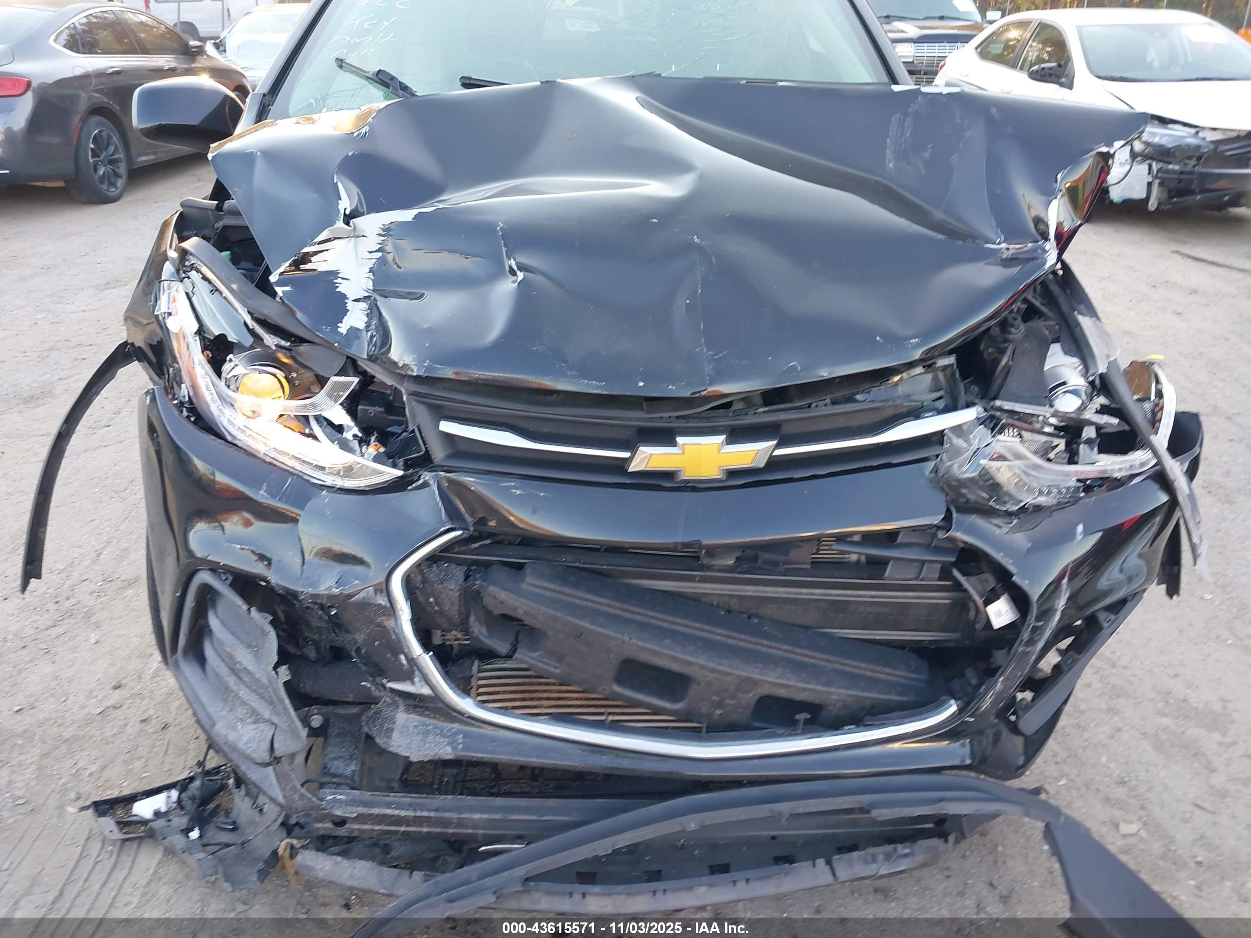 CHEVROLET TRAX image 6