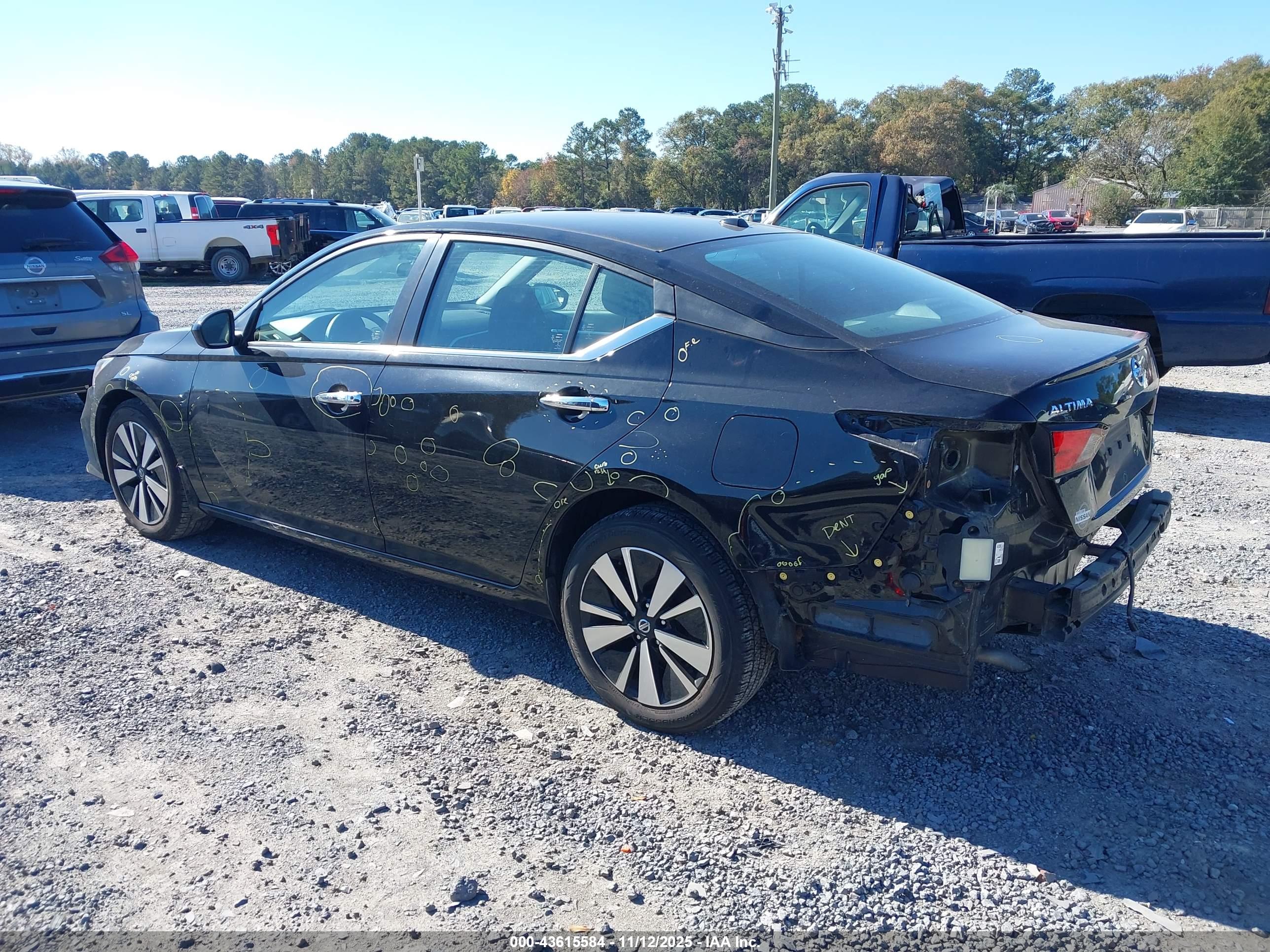 NISSAN ALTIMA image 3