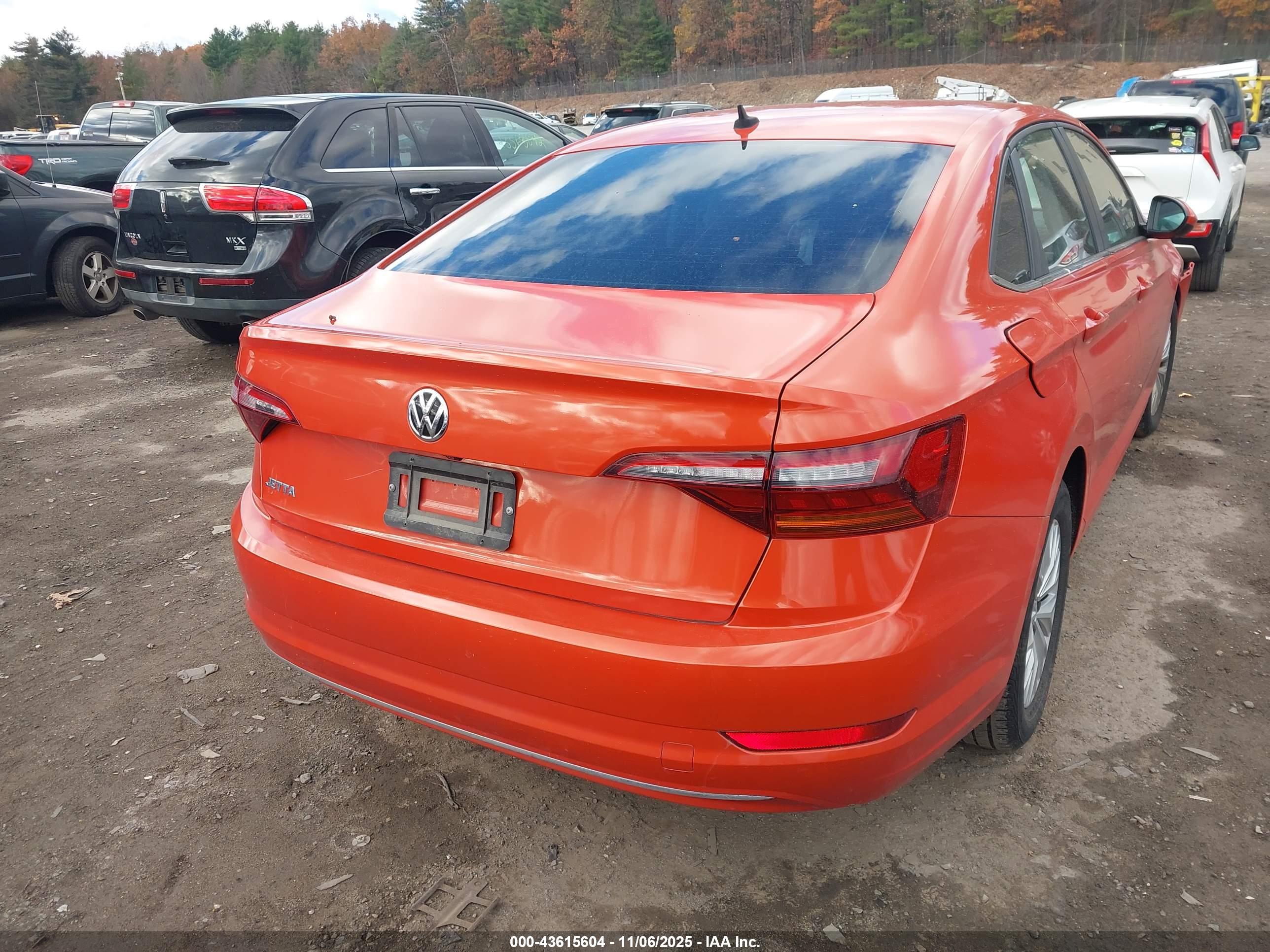 VOLKSWAGEN JETTA image 4