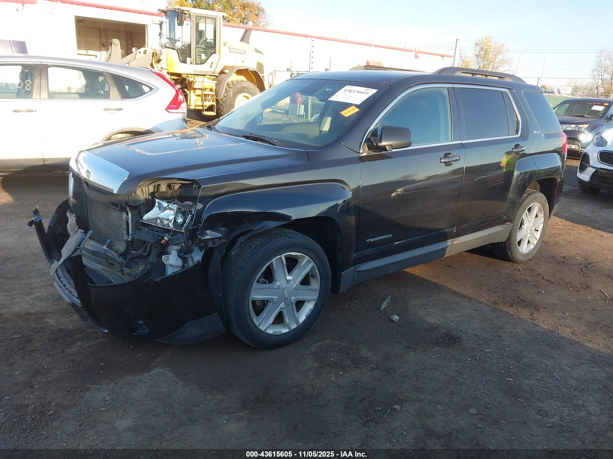 GMC TERRAIN image 2
