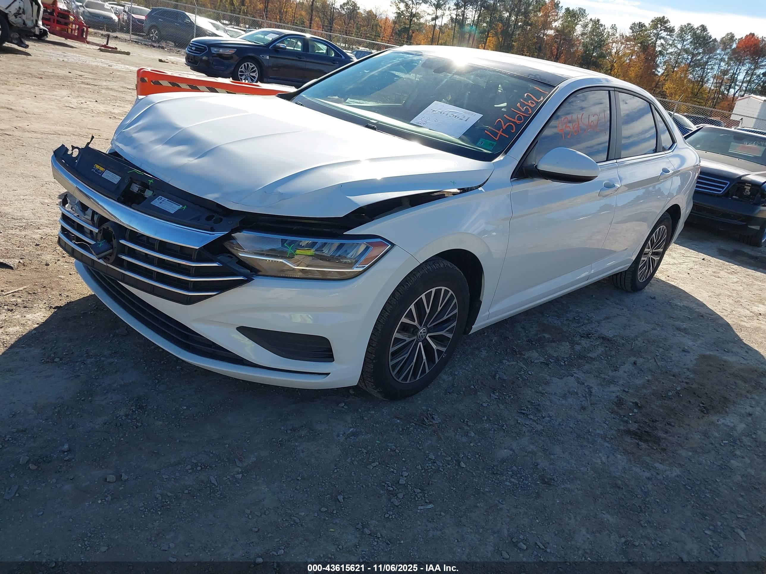 VOLKSWAGEN JETTA image 2
