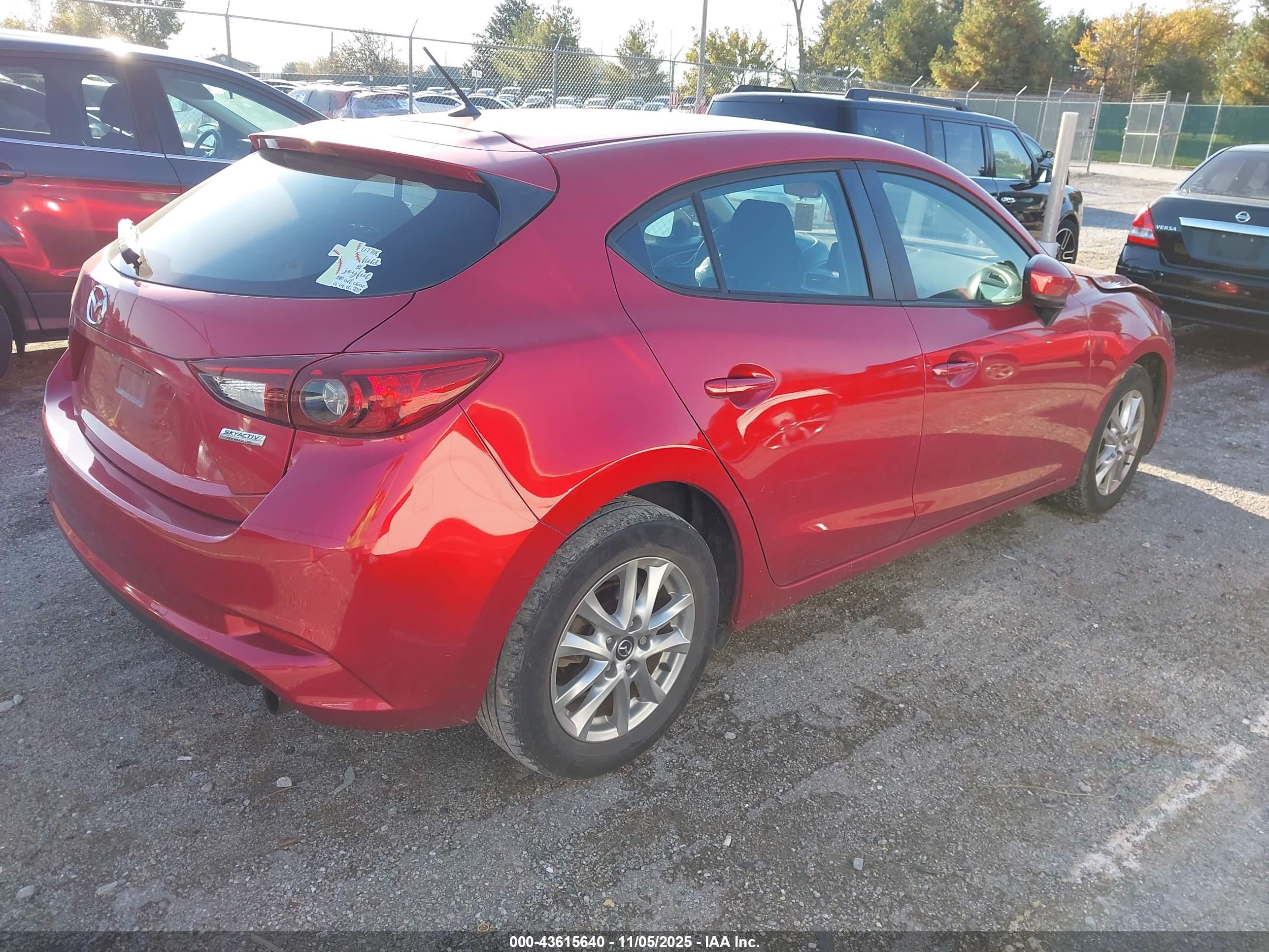 MAZDA MAZDA3 image 4