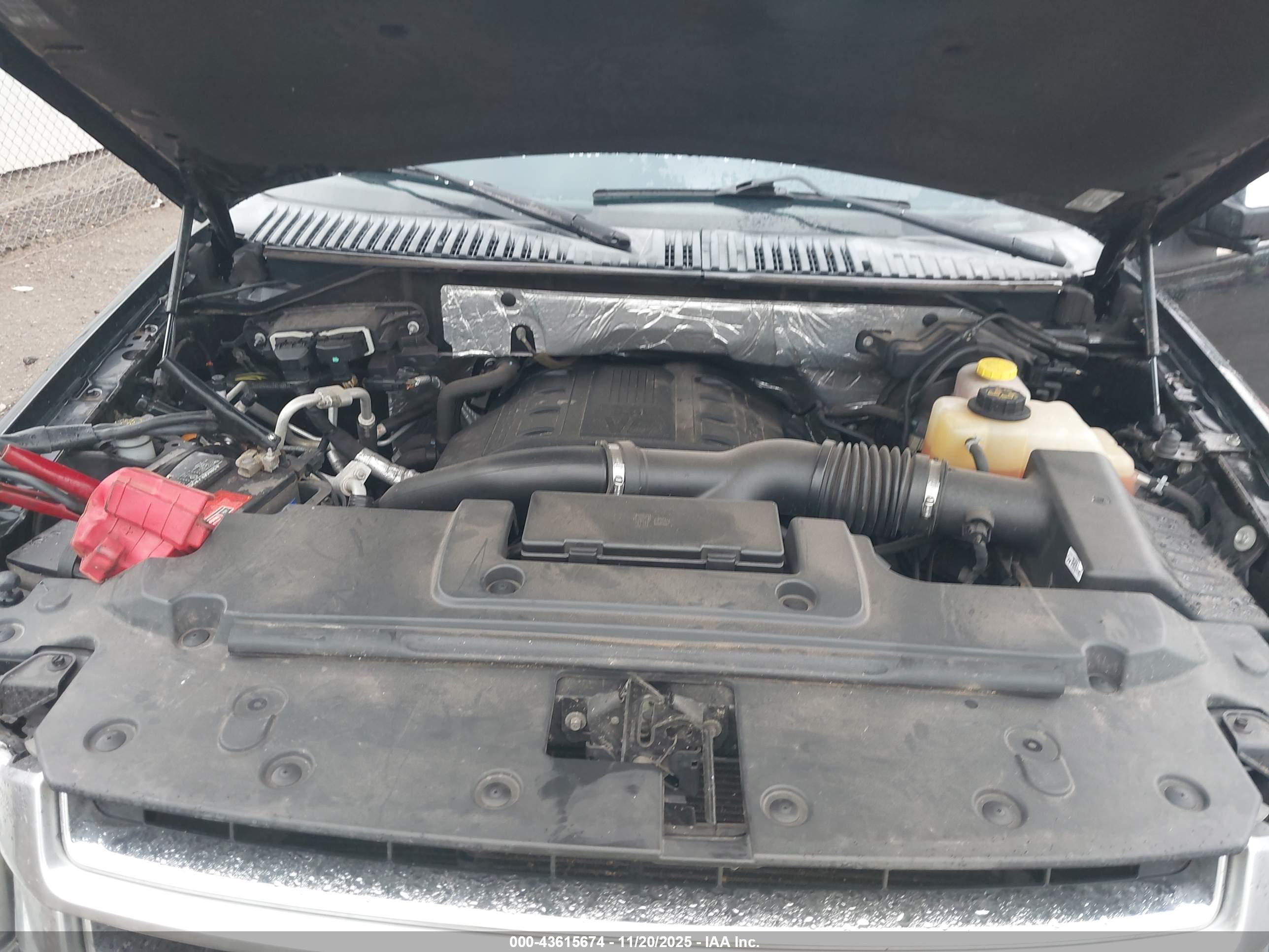 FORD EXPEDITION image 10